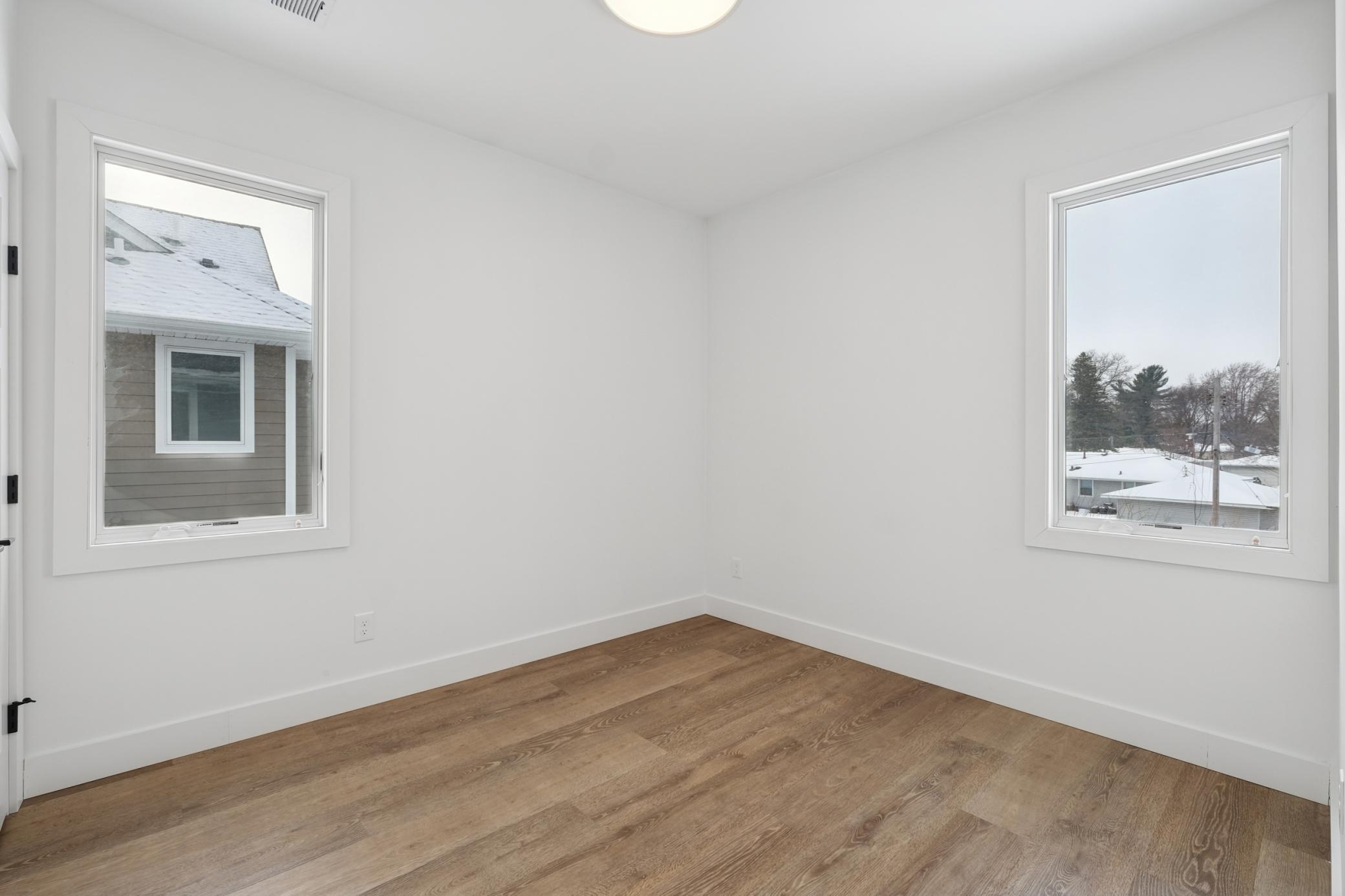 6043 Brooklyn Boulevard Property Photo 21
