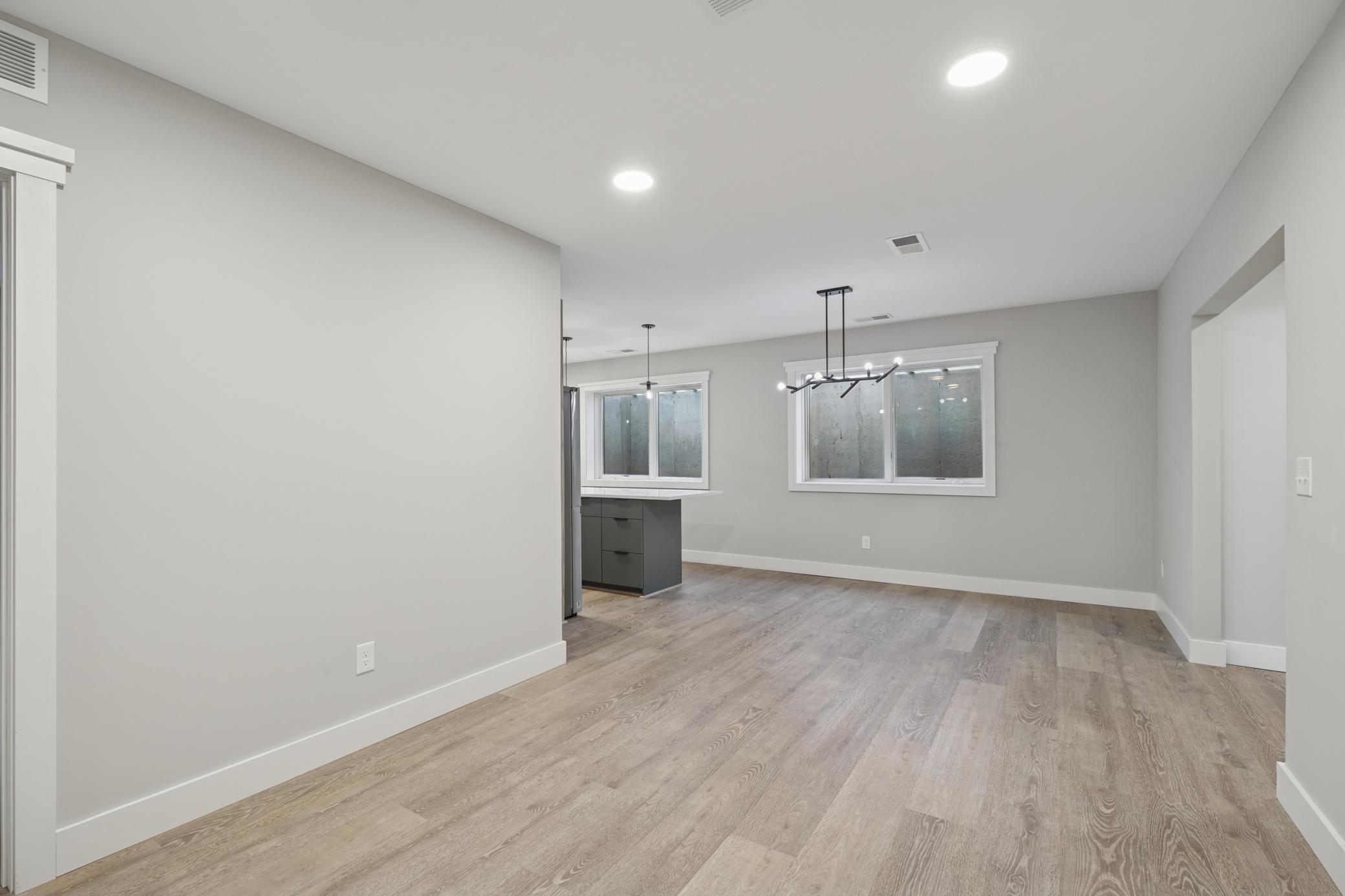 6043 Brooklyn Boulevard Property Photo 32