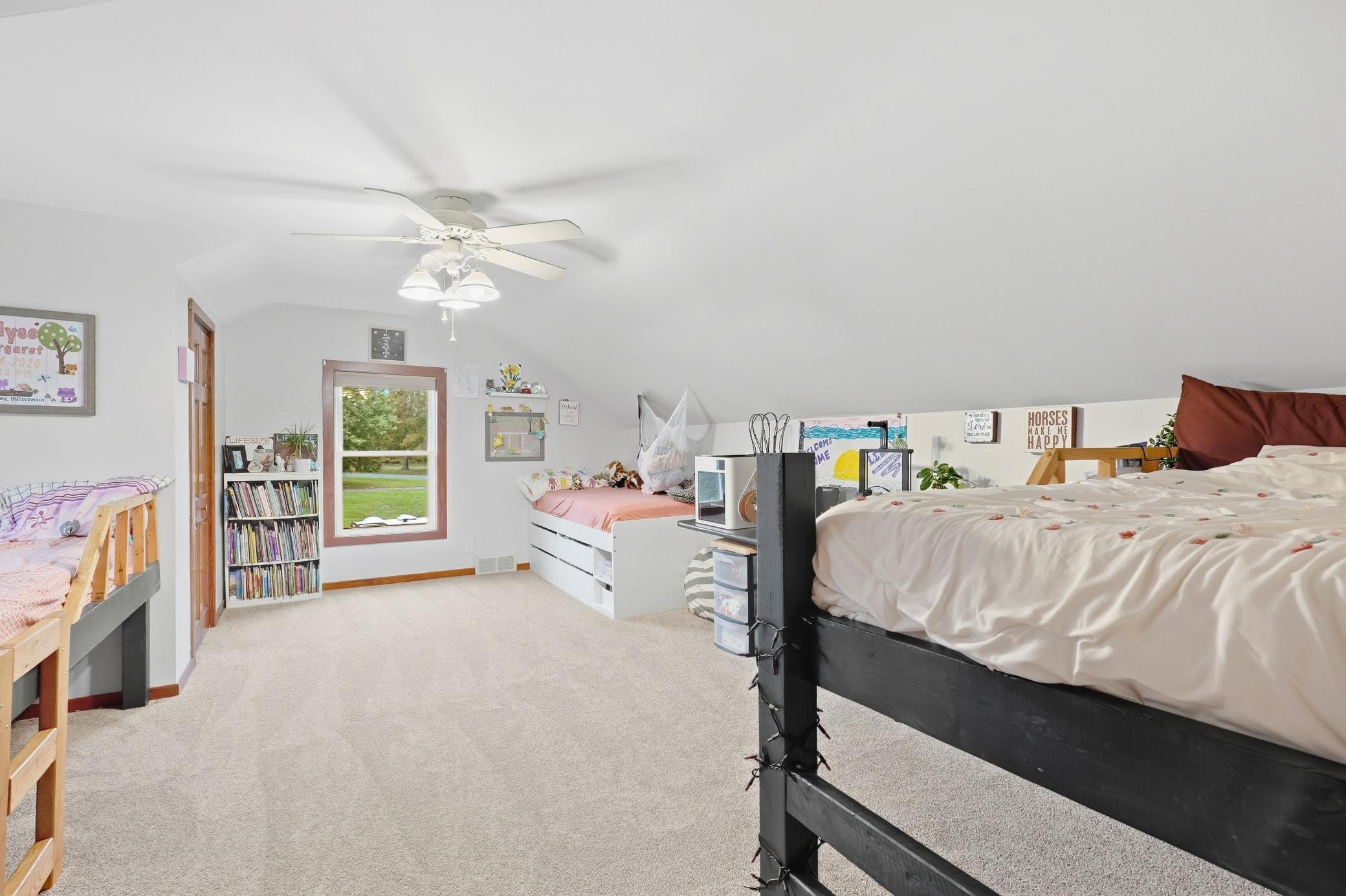 858 Bradley Drive Property Photo 12