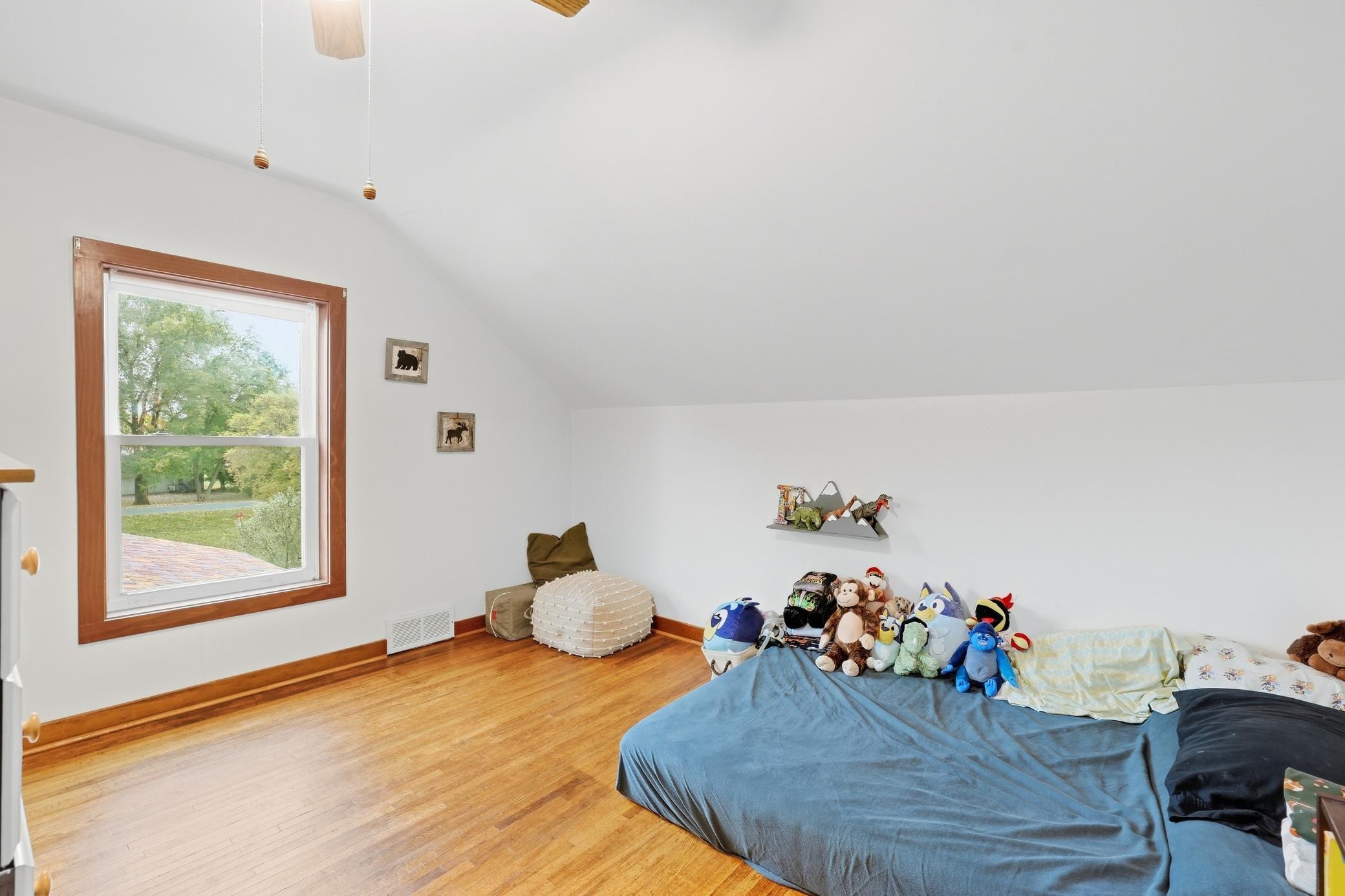 858 Bradley Drive Property Photo 14