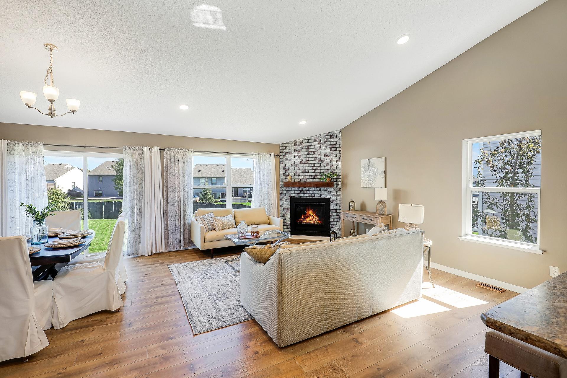 15174 Emory Circle Property Photo 3