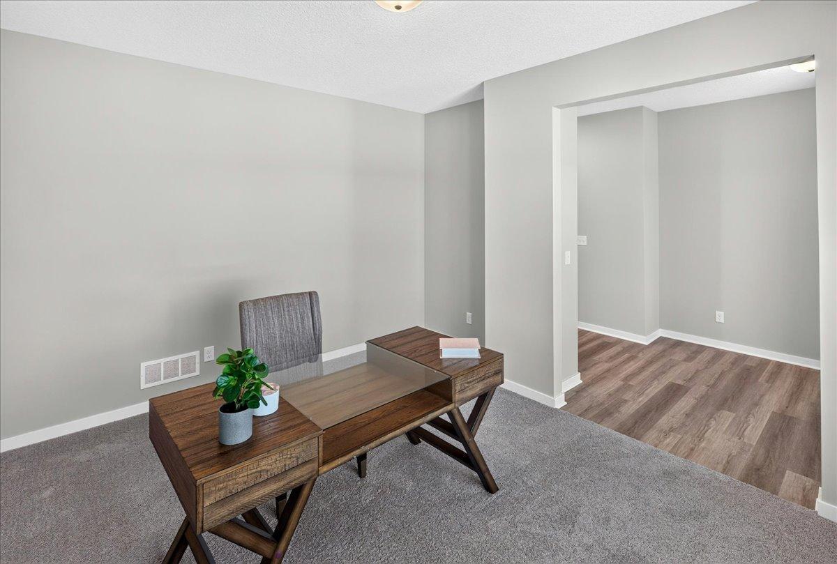 9662 32nd Street Ne Property Photo 11