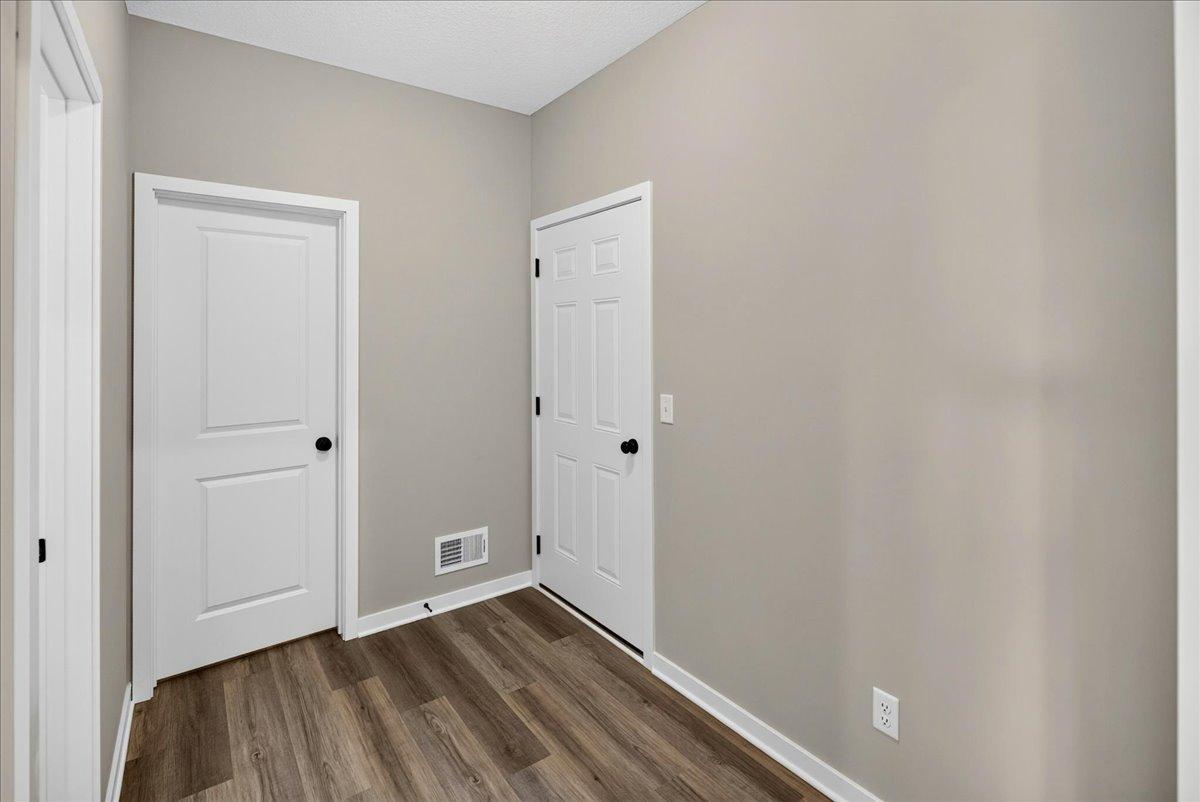 9662 32nd Street Ne Property Photo 21