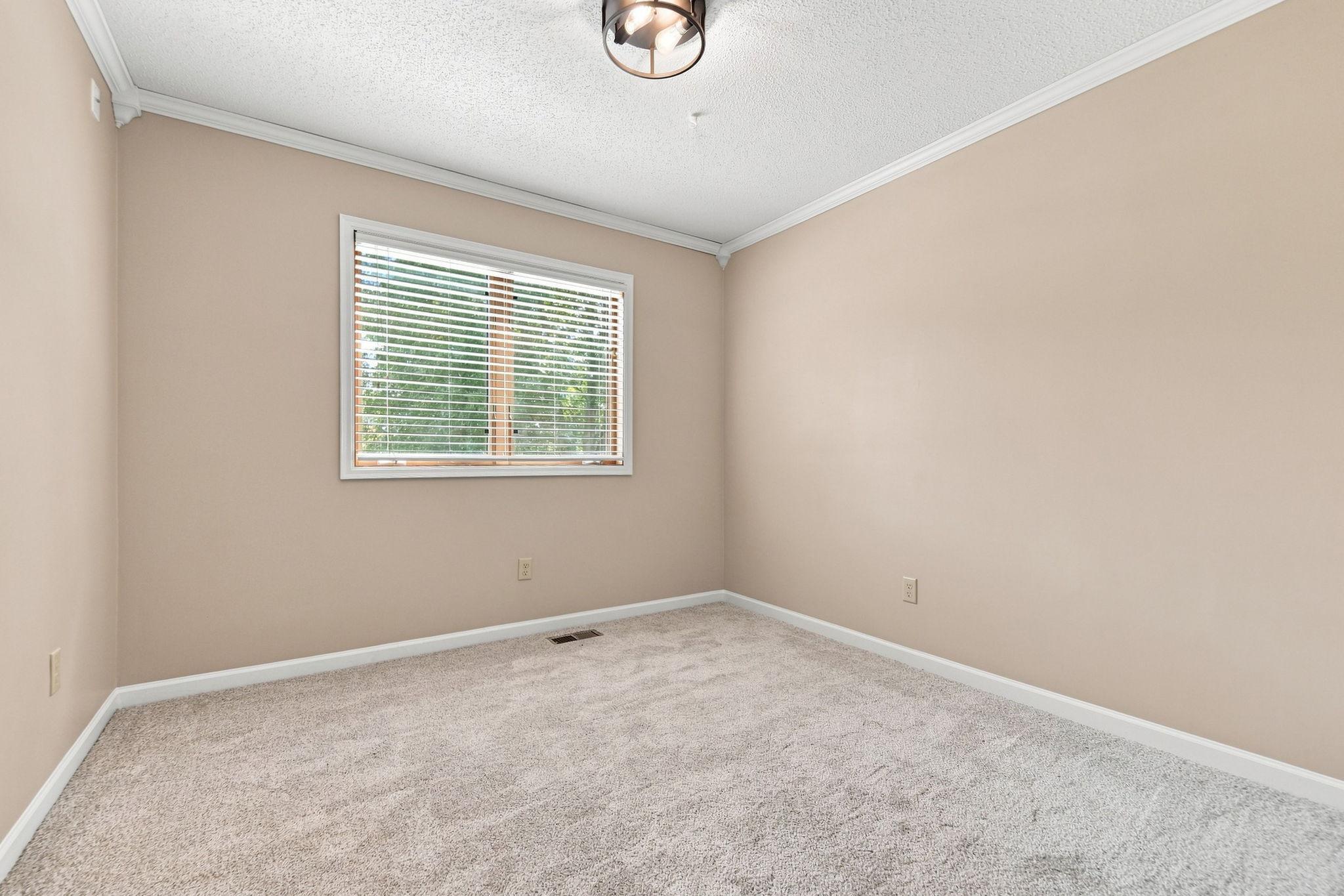 9081 13th Street Ne Property Photo 14
