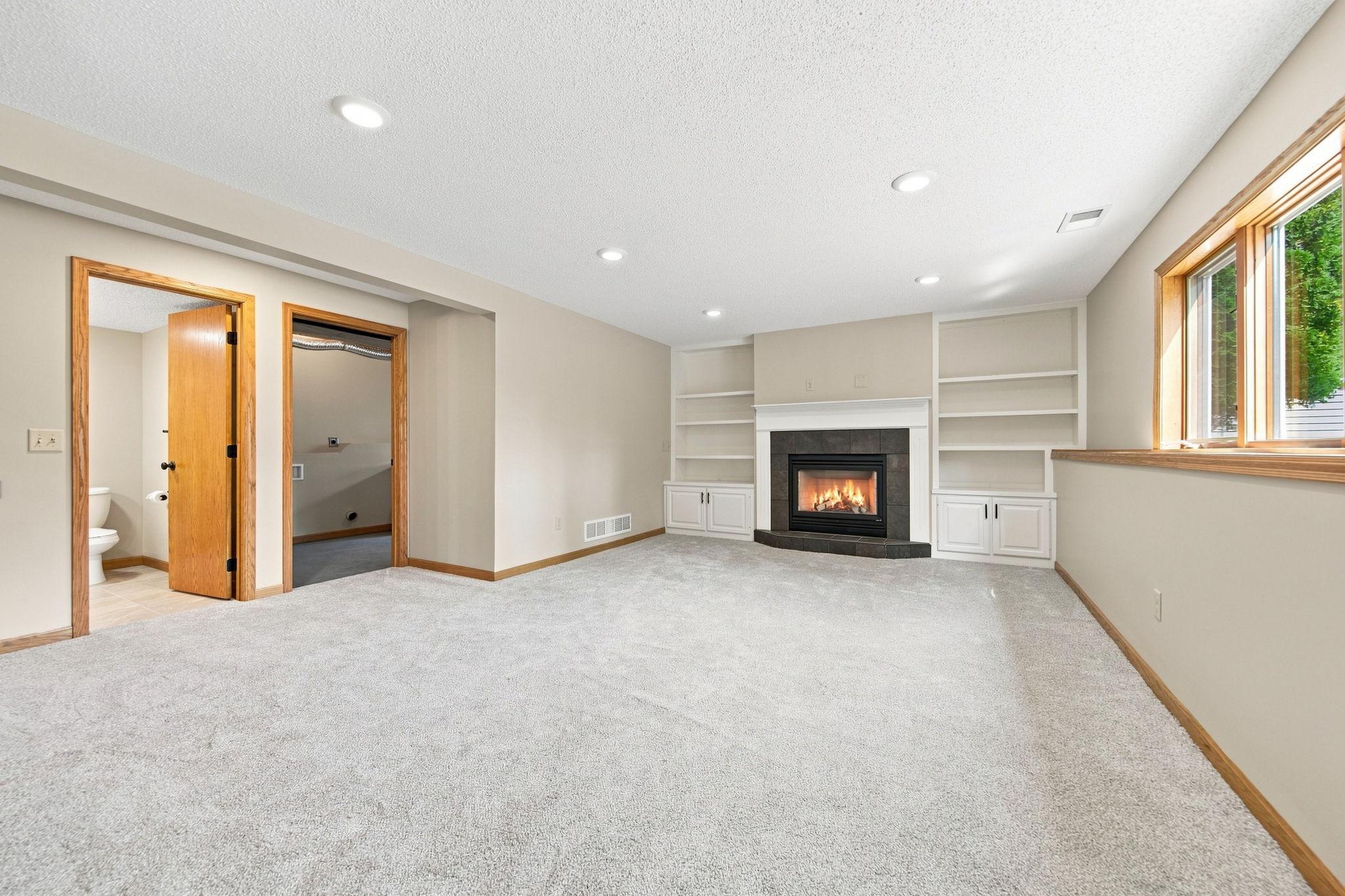 9081 13th Street Ne Property Photo 17