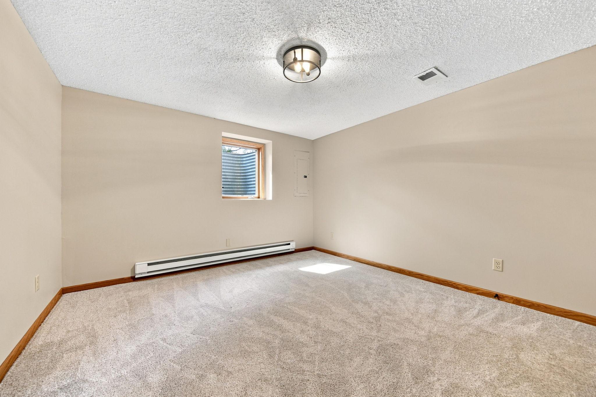 9081 13th Street Ne Property Photo 20