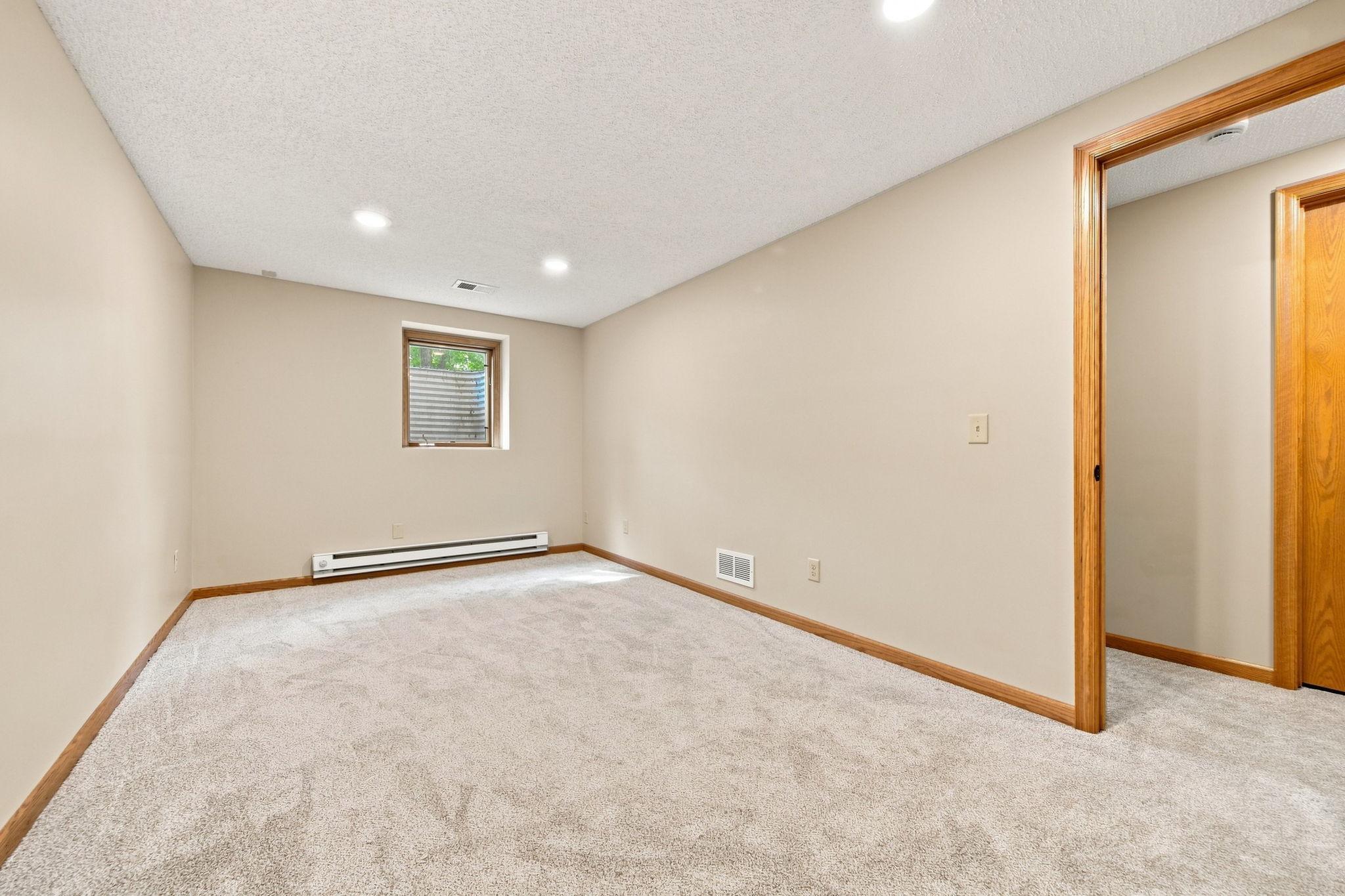 9081 13th Street Ne Property Photo 21