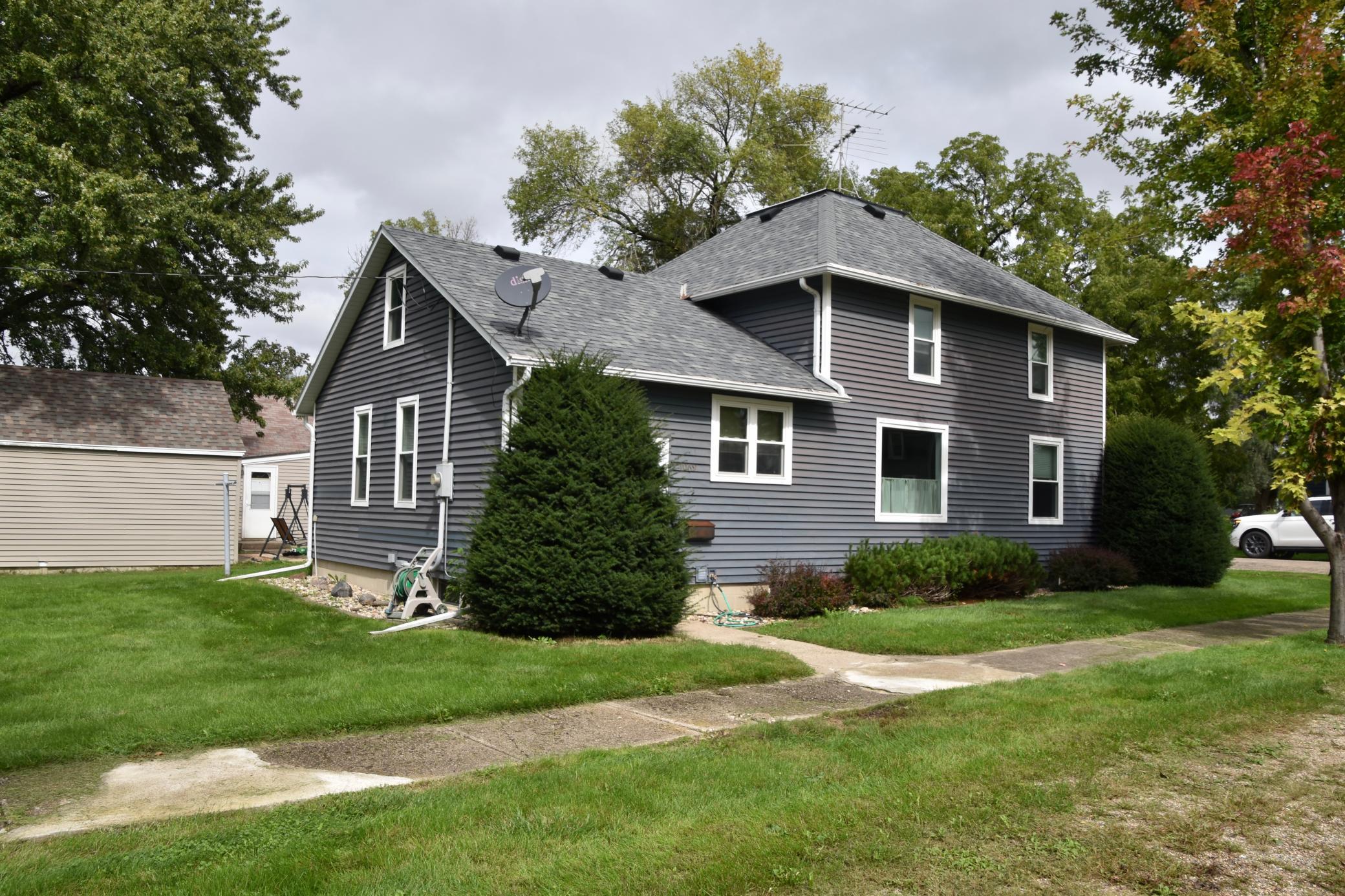 1069 Pine Street Property Photo 4