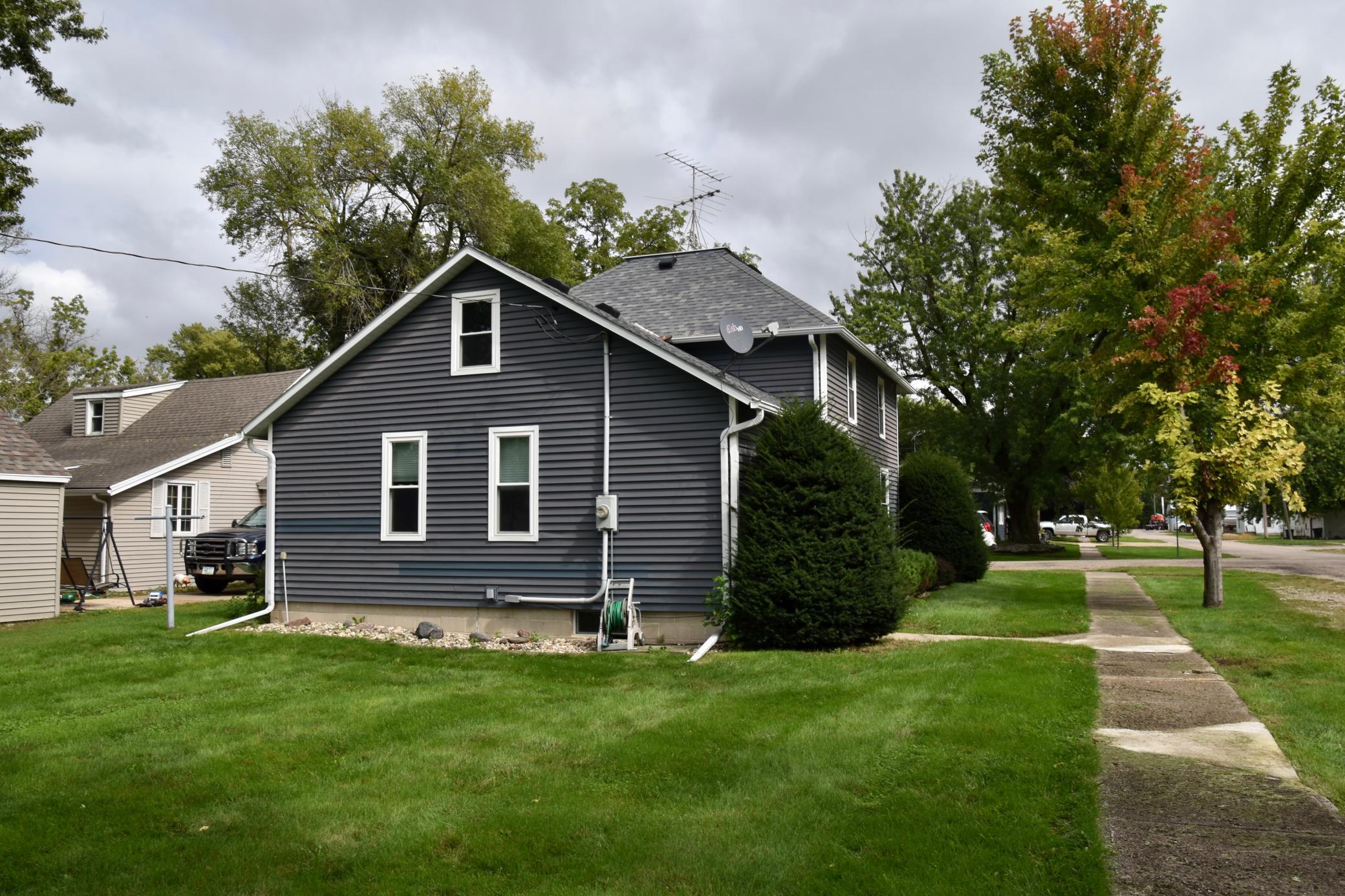 1069 Pine Street Property Photo 5