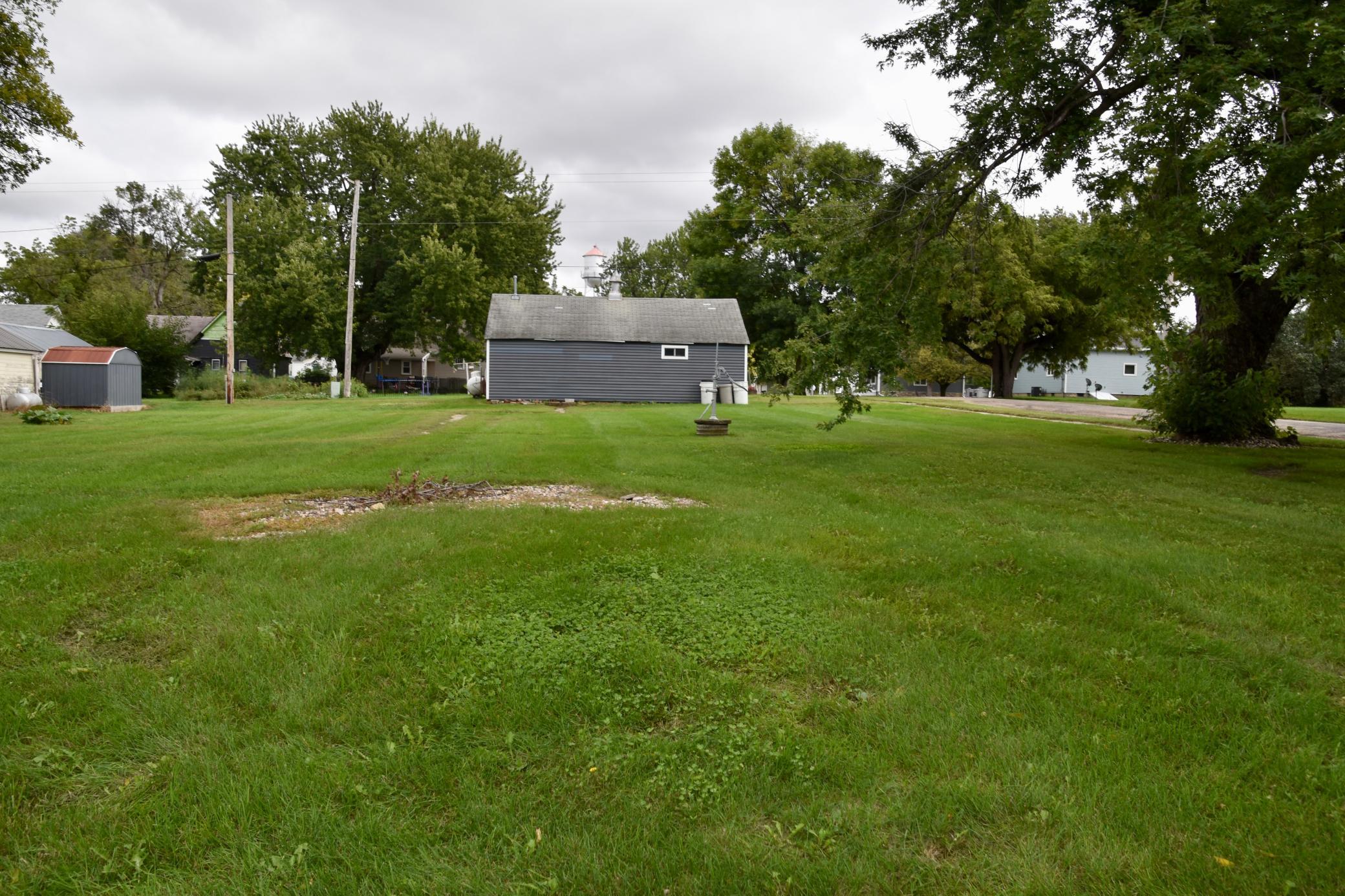 1069 Pine Street Property Photo 12