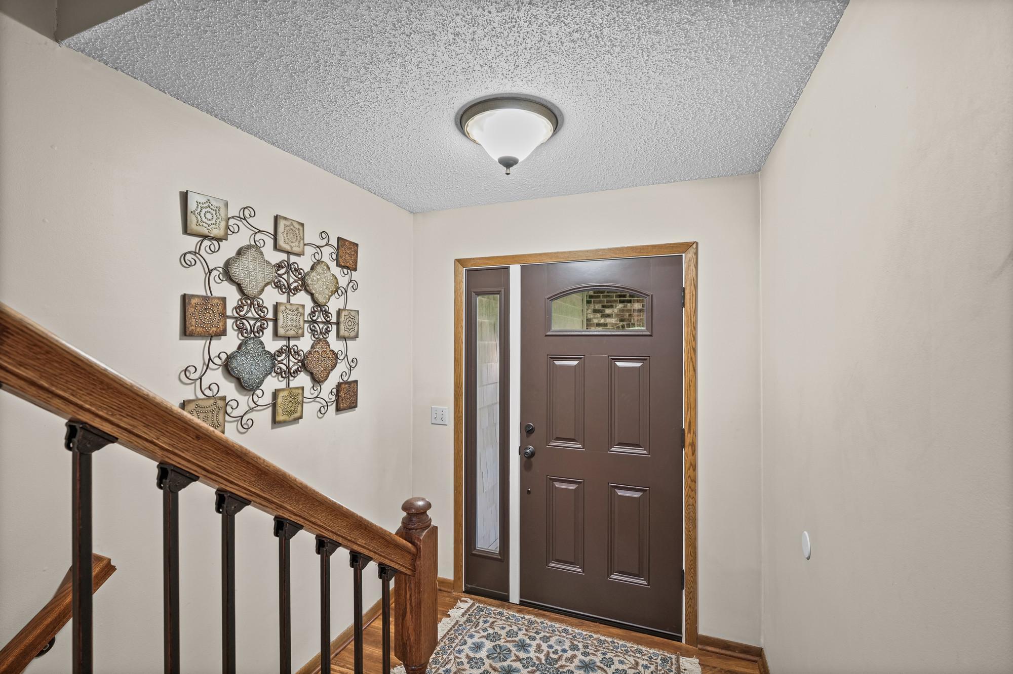 1142 Parkview Lane Property Photo 7