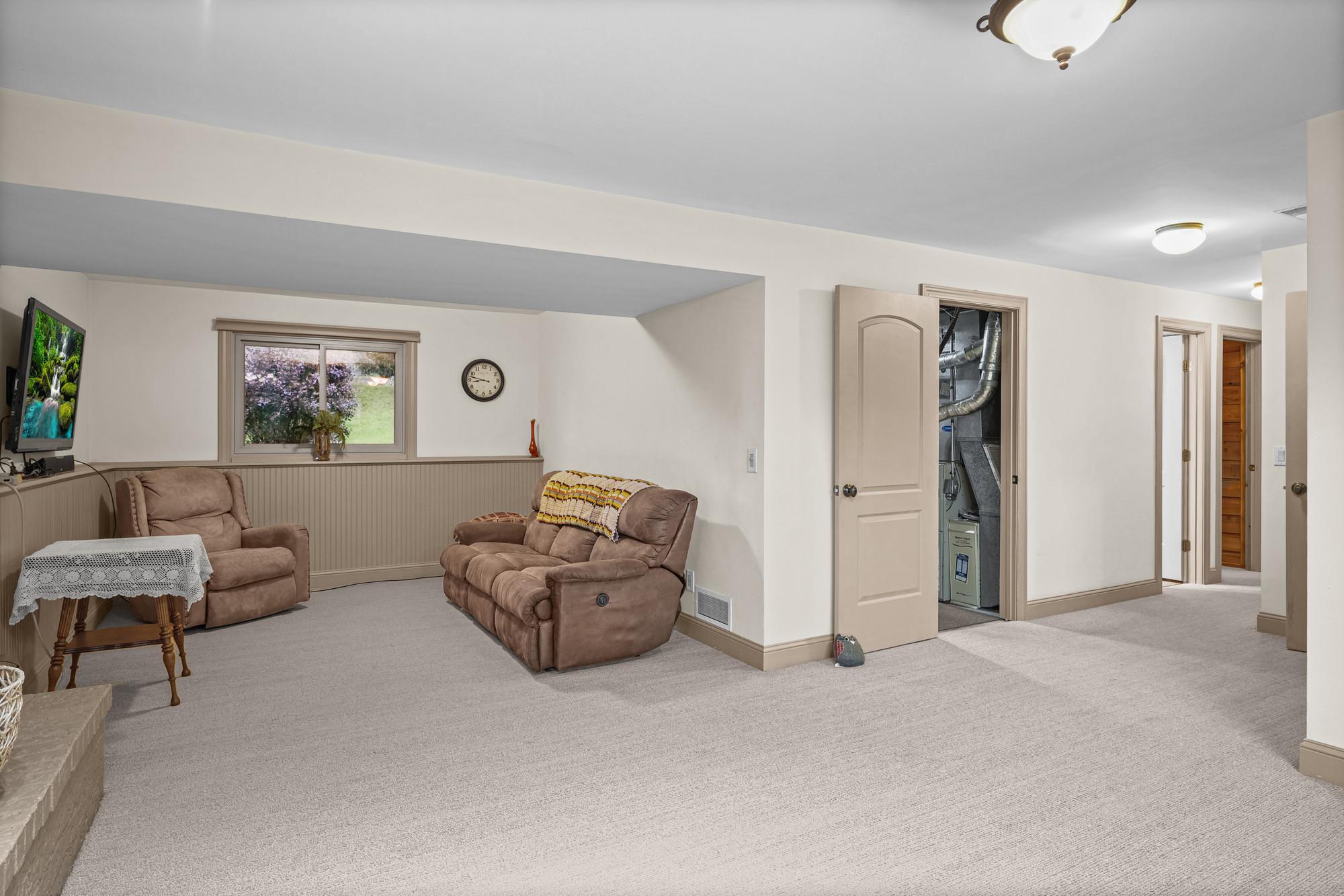1142 Parkview Lane Property Photo 33