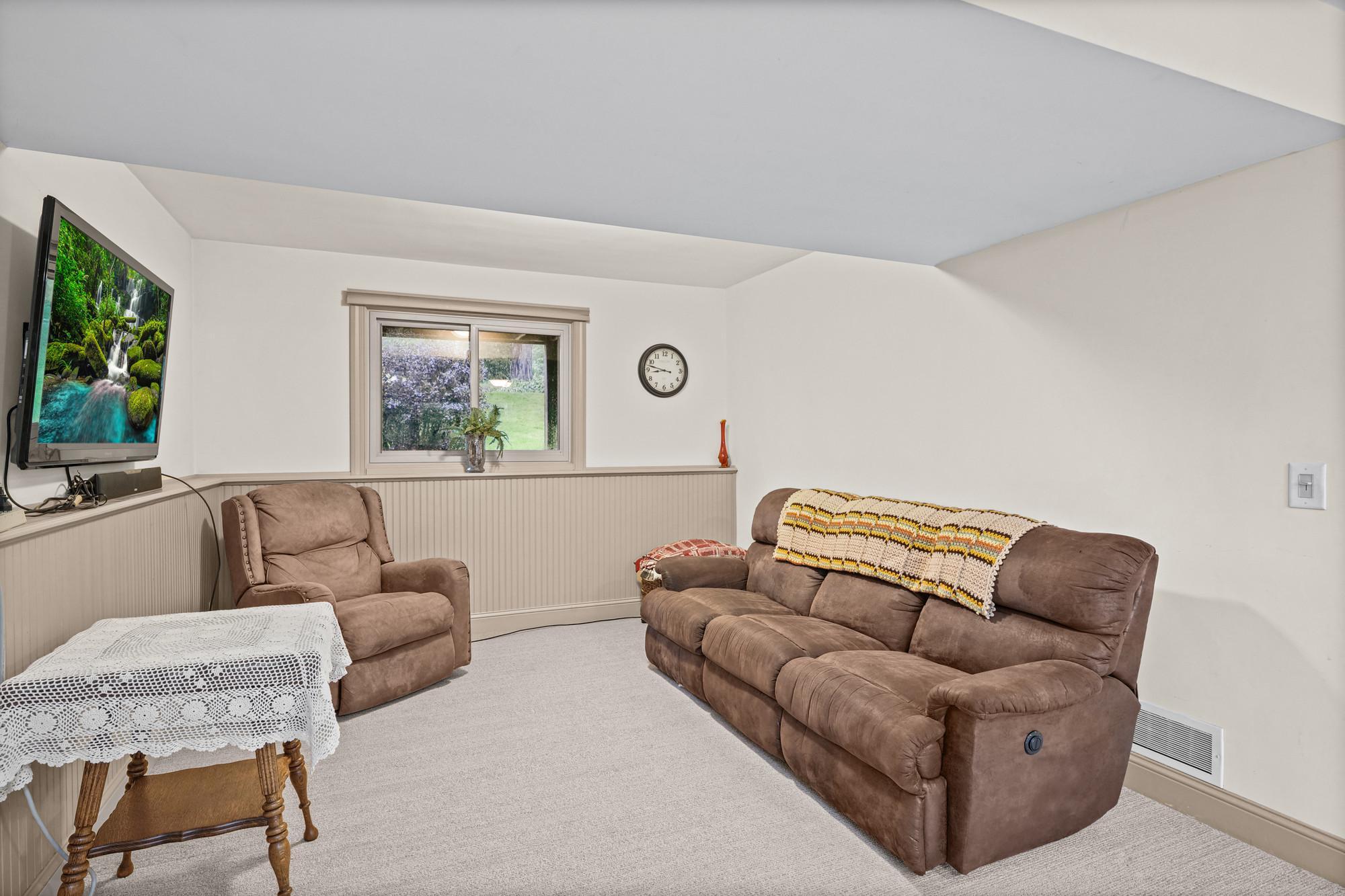 1142 Parkview Lane Property Photo 34