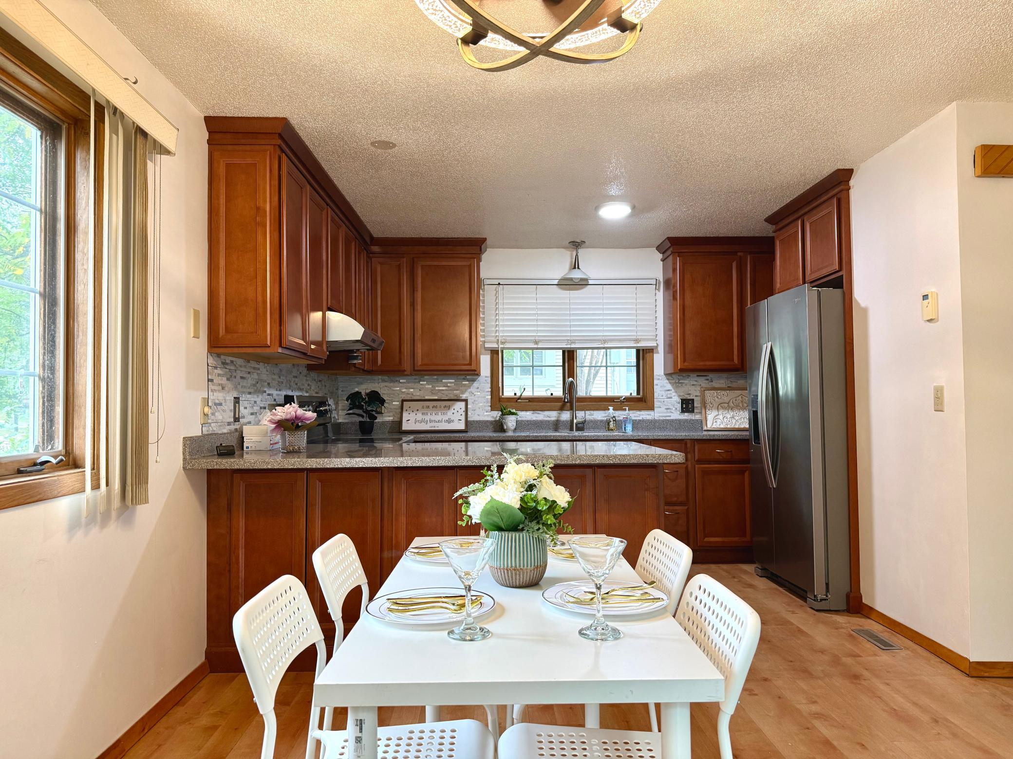 2023 Parkside Drive Property Photo 4