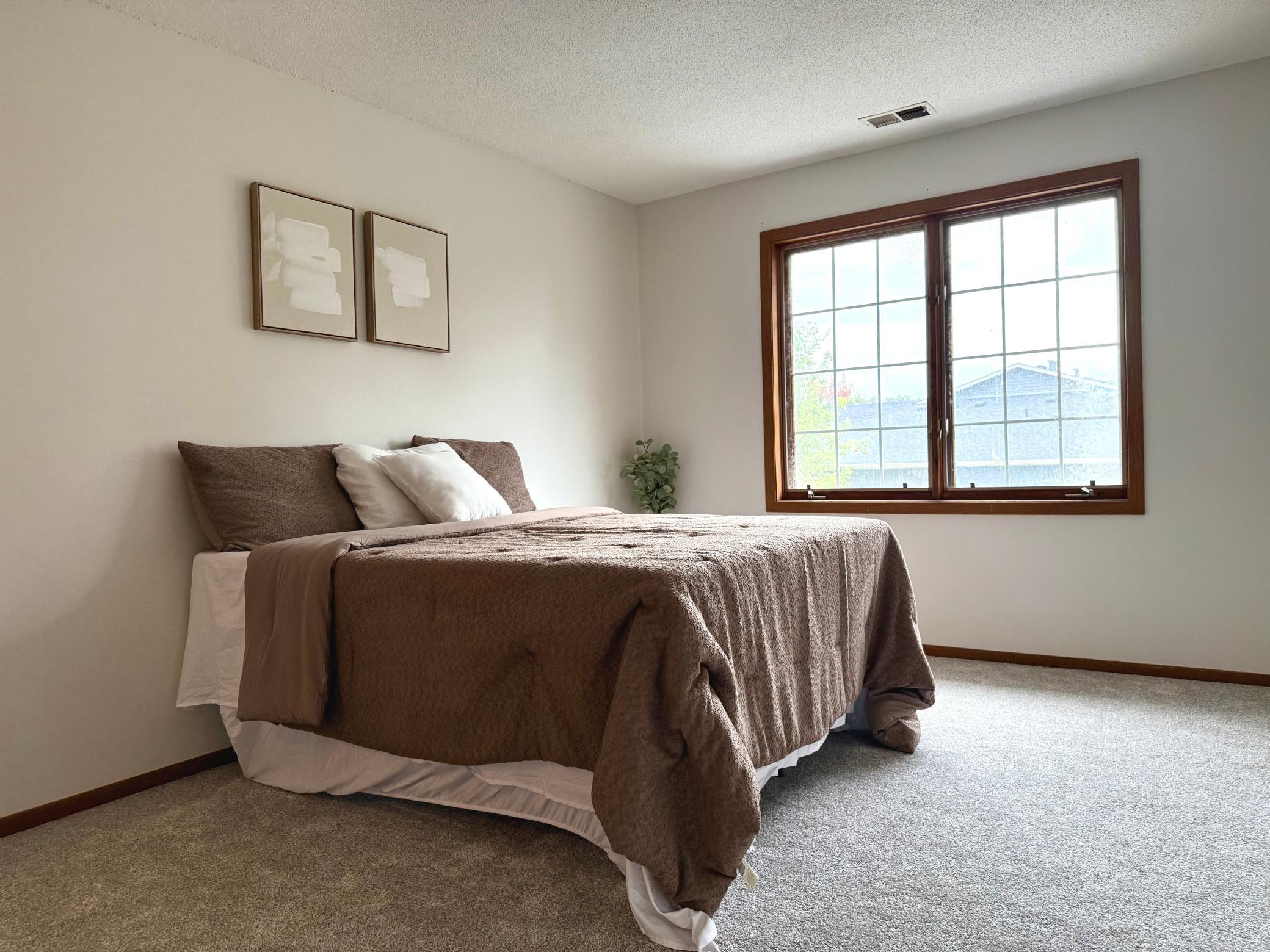 2023 Parkside Drive Property Photo 8