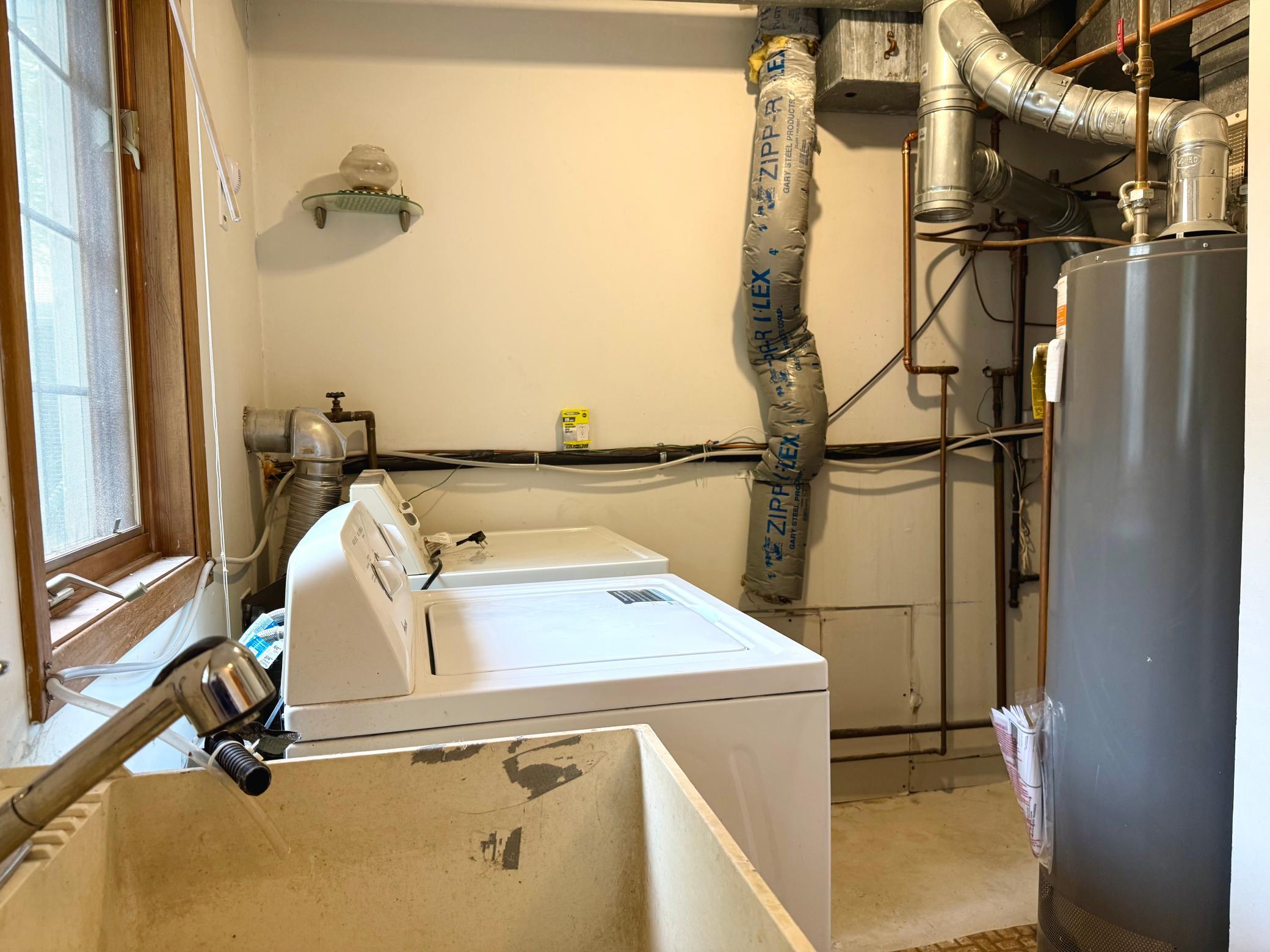 2023 Parkside Drive Property Photo 17