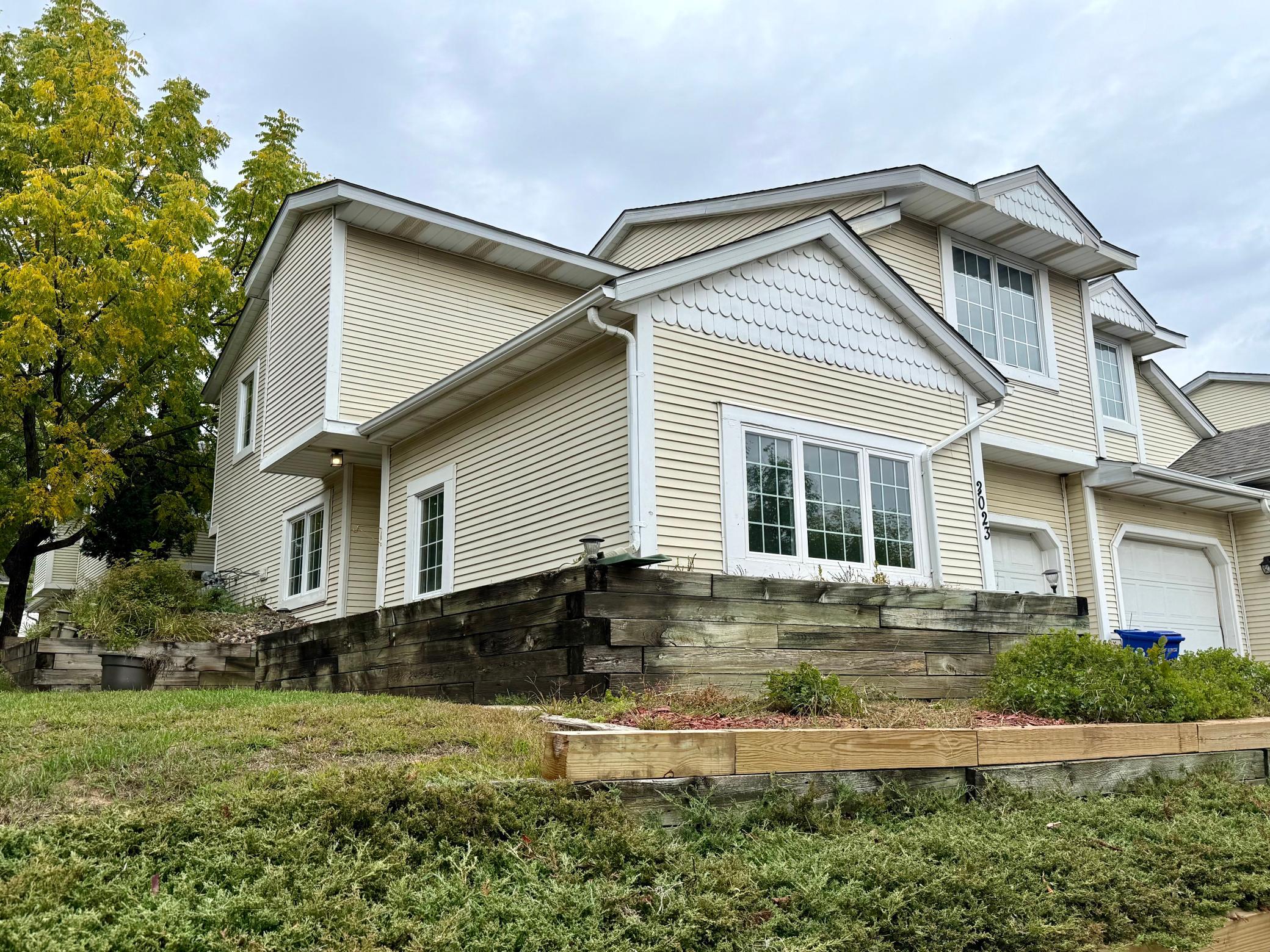 2023 Parkside Drive Property Photo 28