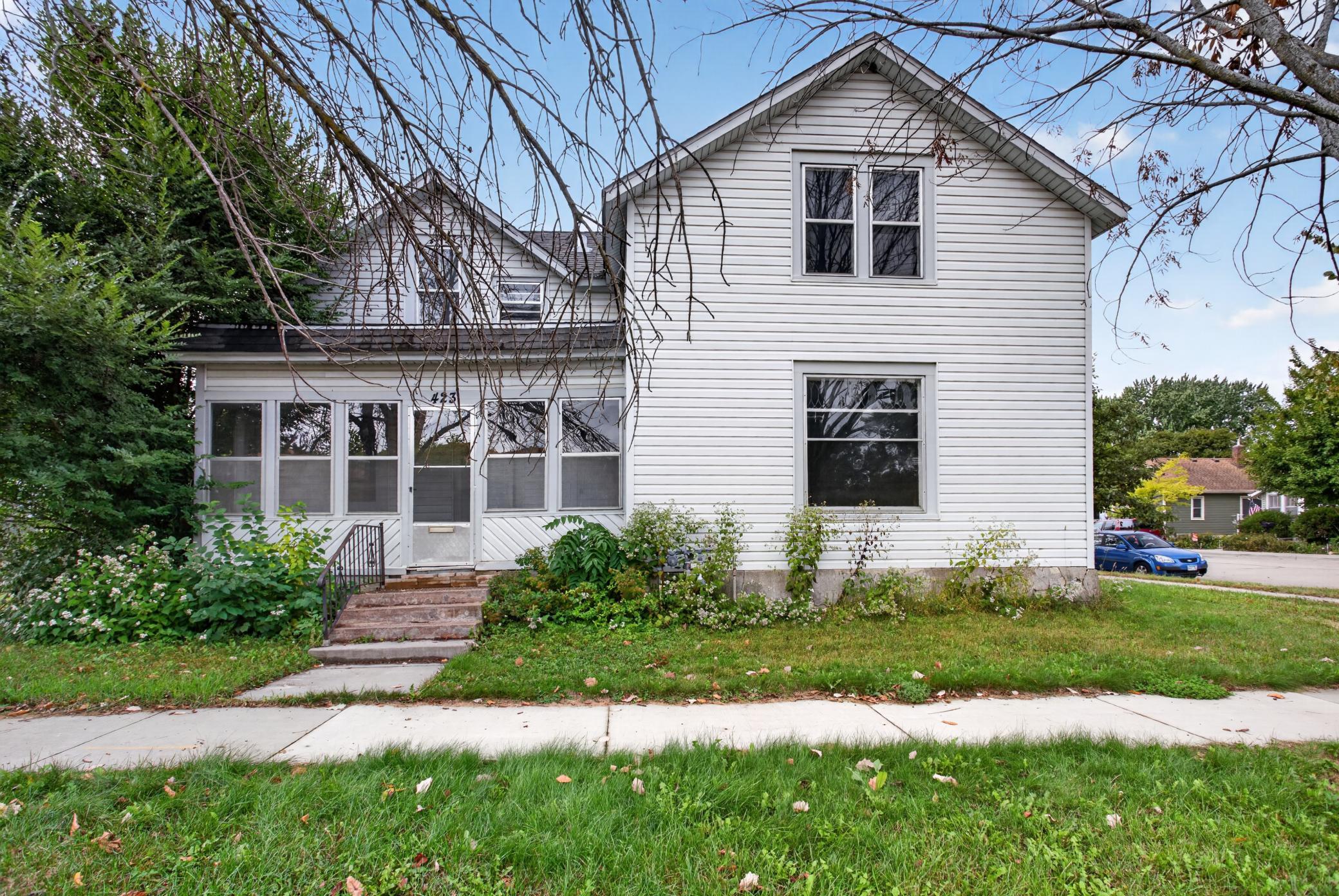 423 N Ash Street Property Photo 1