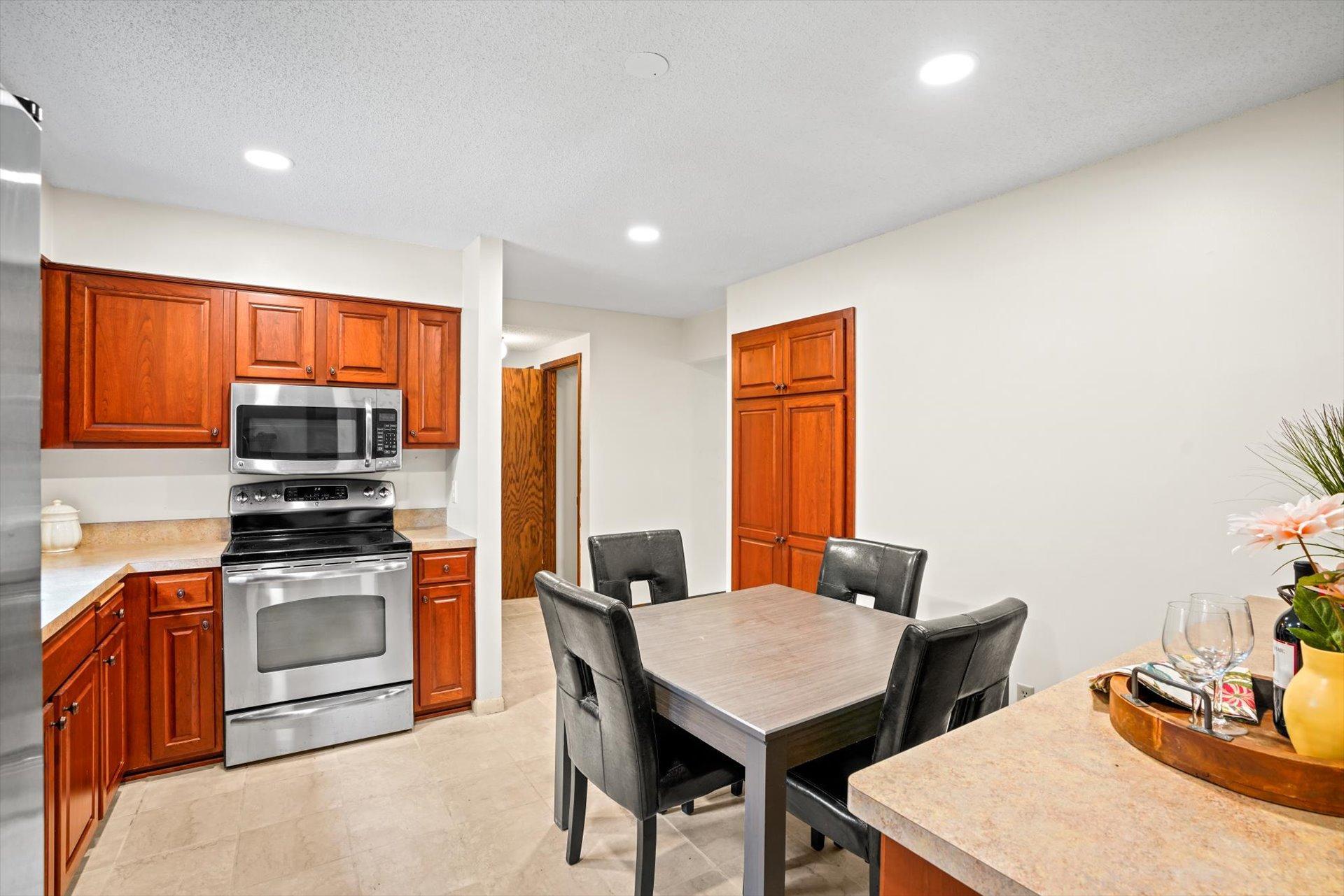 13209 Sheffield Curve Property Photo 17