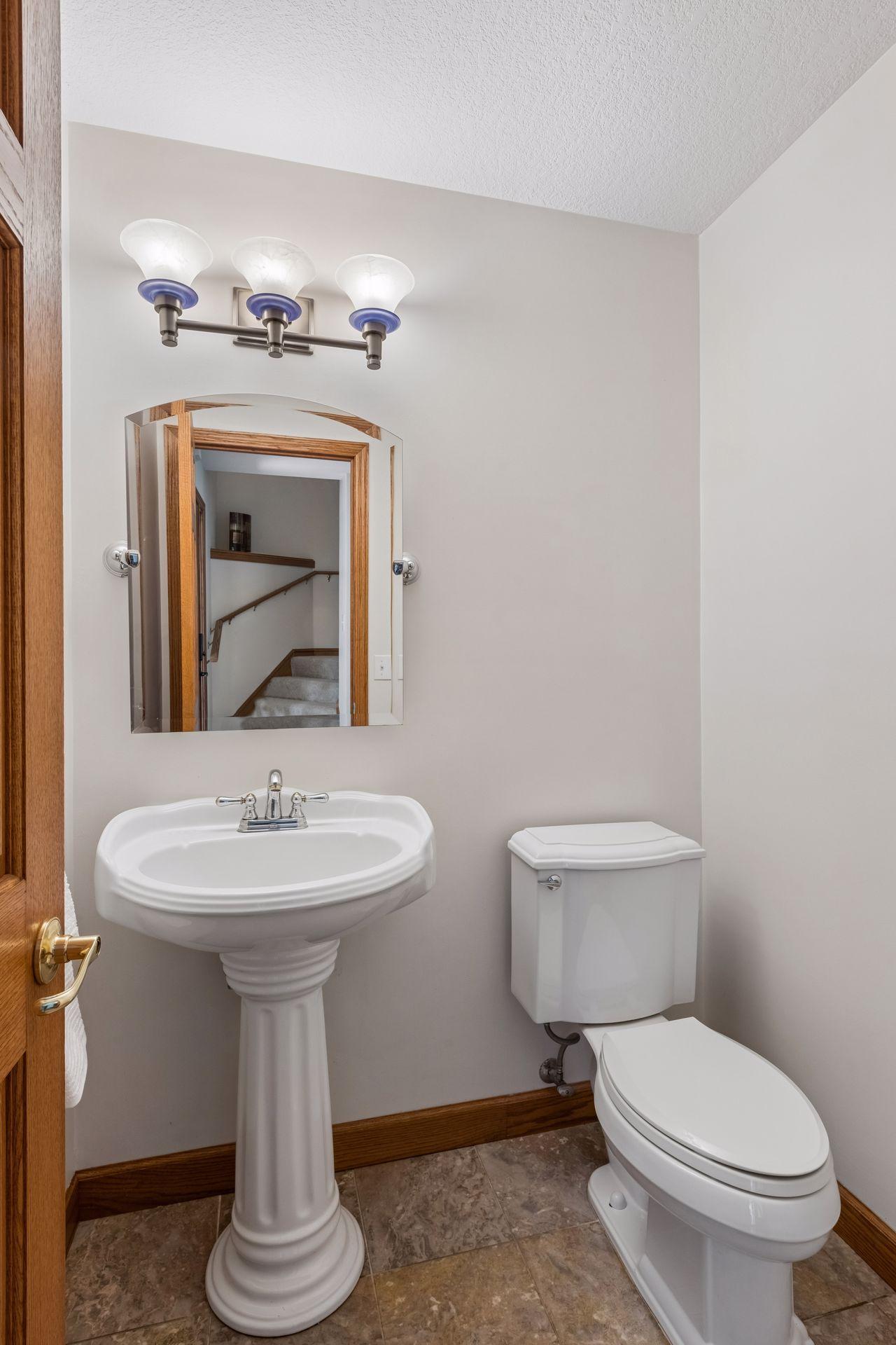 13426 Excelsior Boulevard Property Photo 16