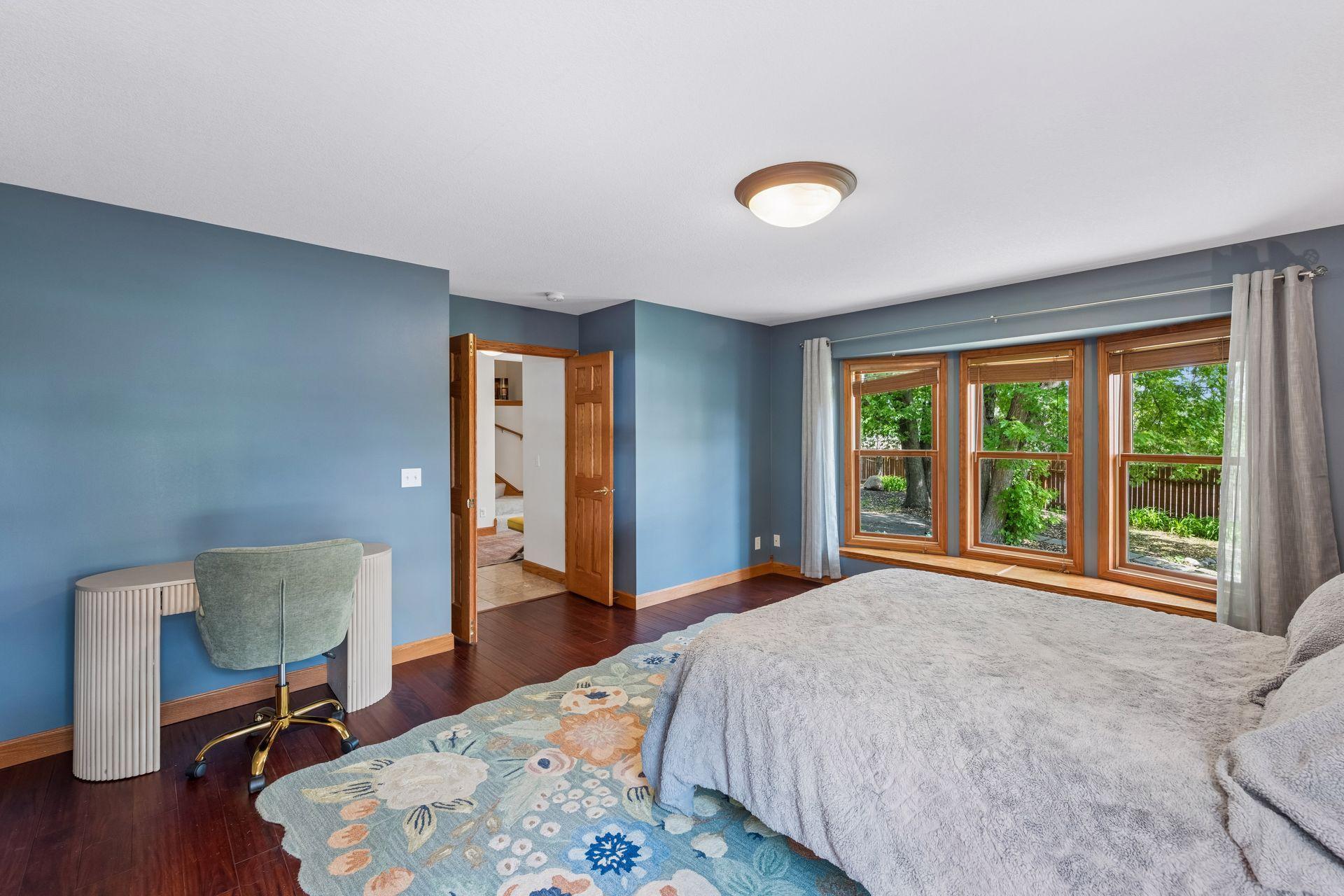 13426 Excelsior Boulevard Property Photo 19