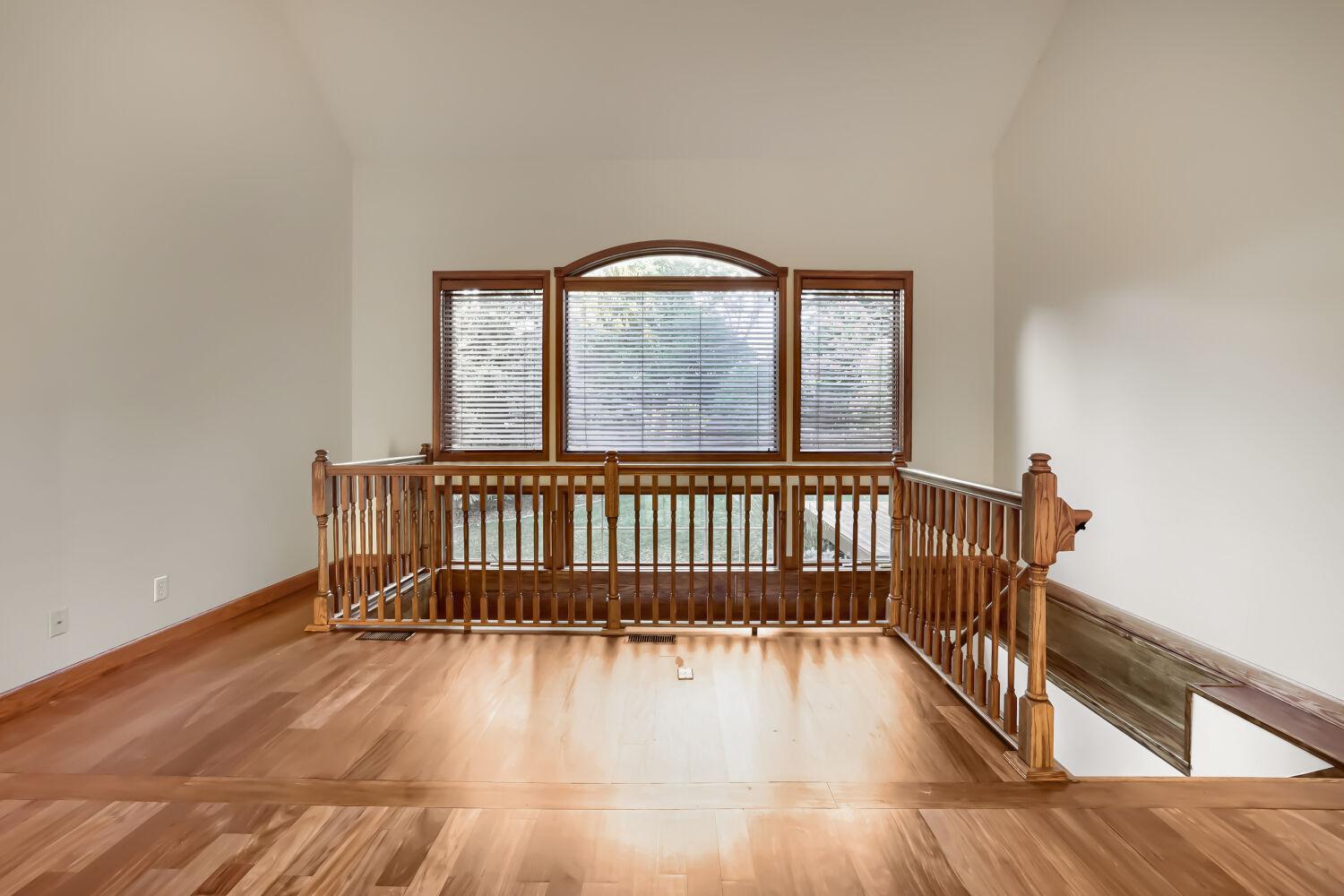 13426 Excelsior Boulevard Property Photo 27