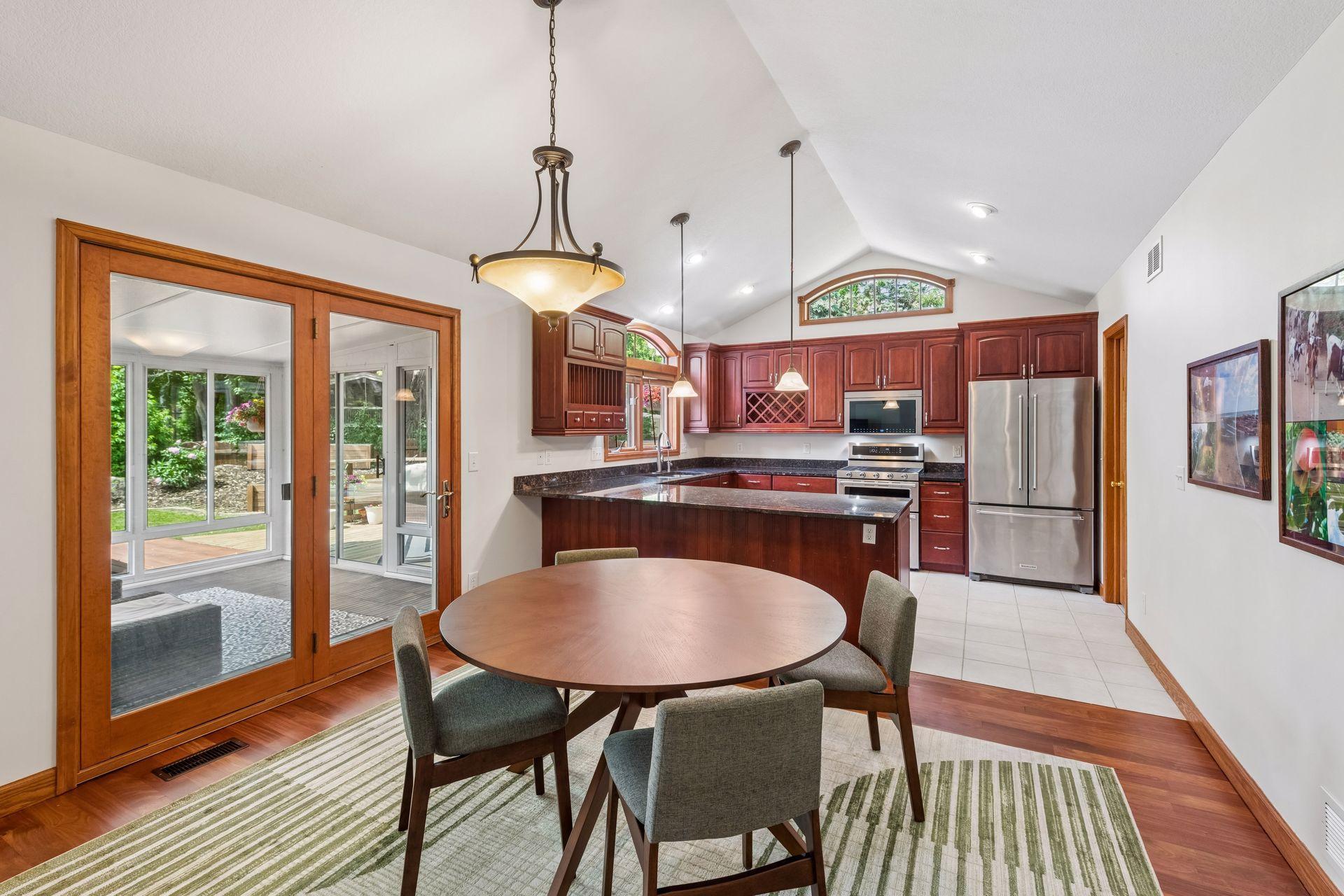 13426 Excelsior Boulevard Property Photo 34