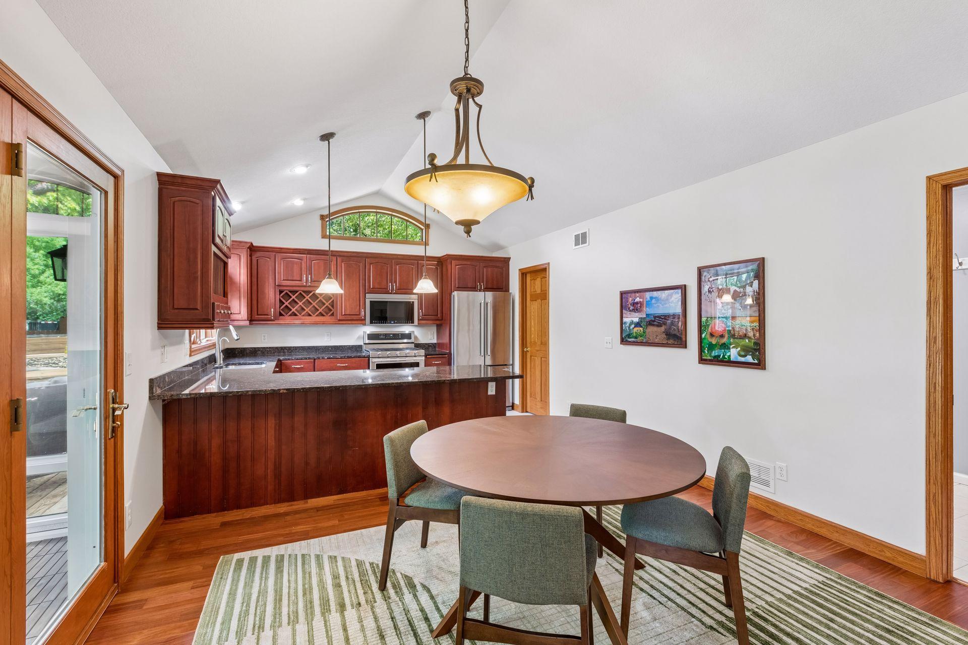 13426 Excelsior Boulevard Property Photo 35