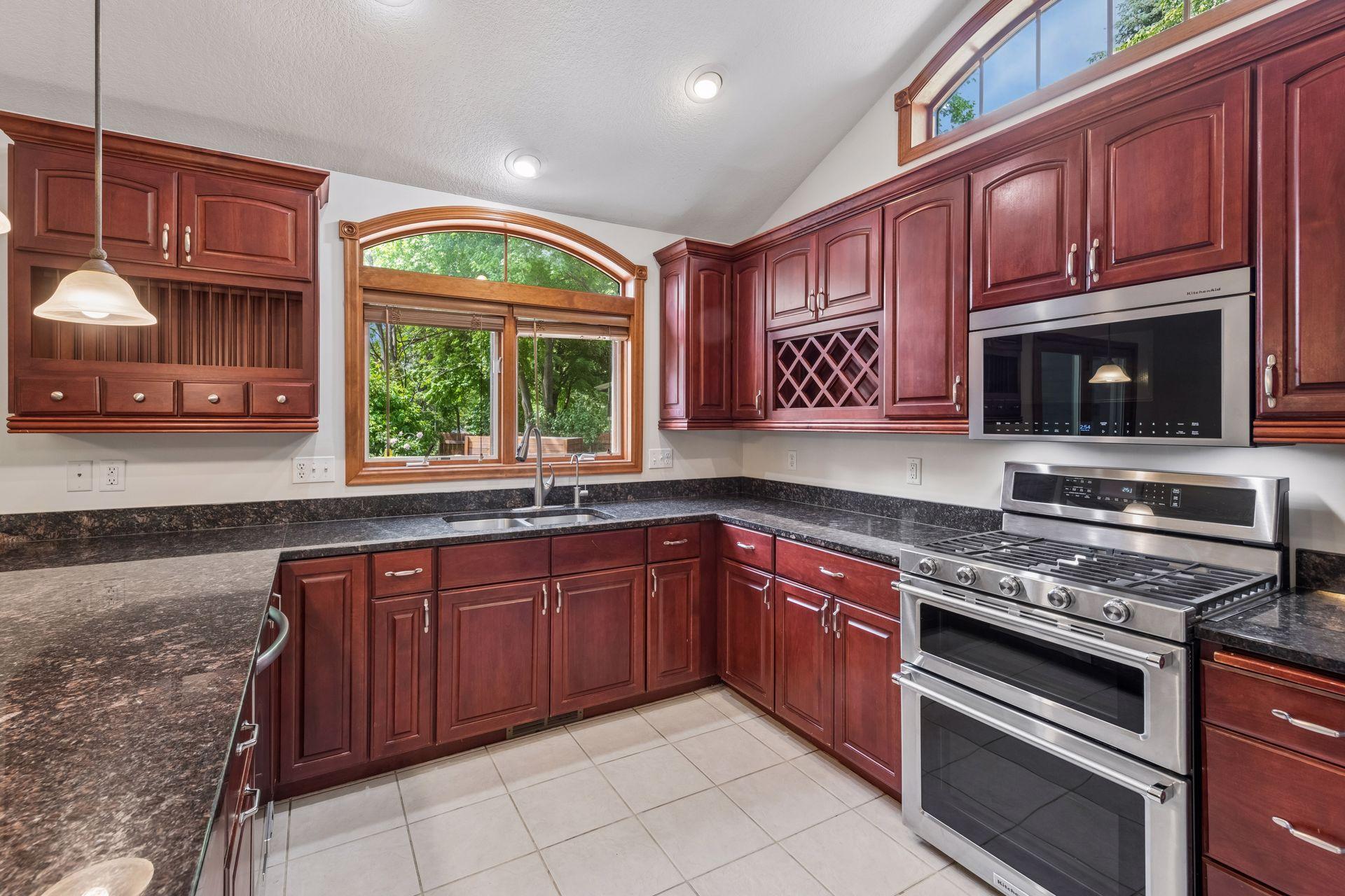 13426 Excelsior Boulevard Property Photo 39