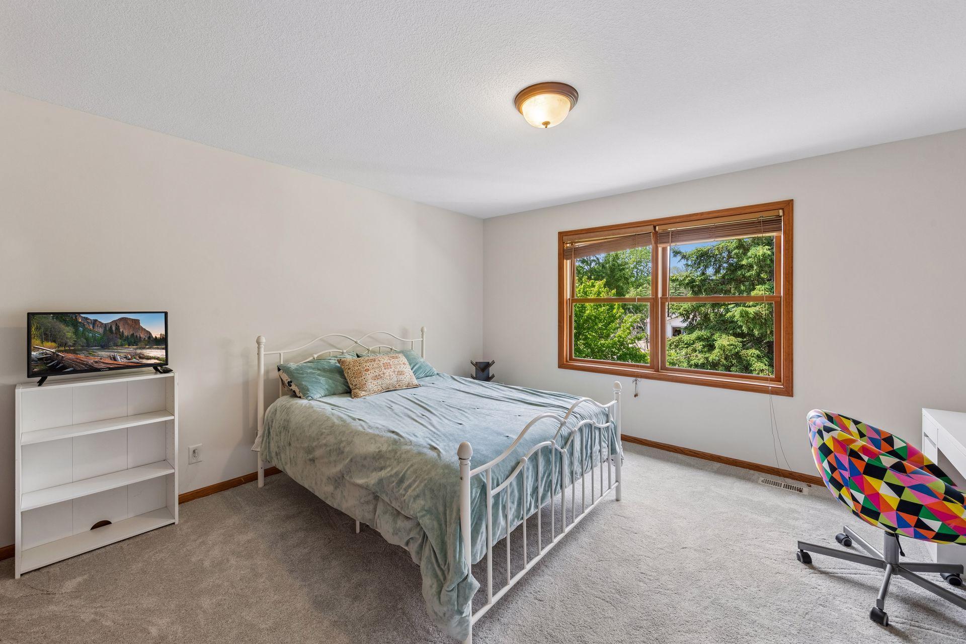 13426 Excelsior Boulevard Property Photo 48