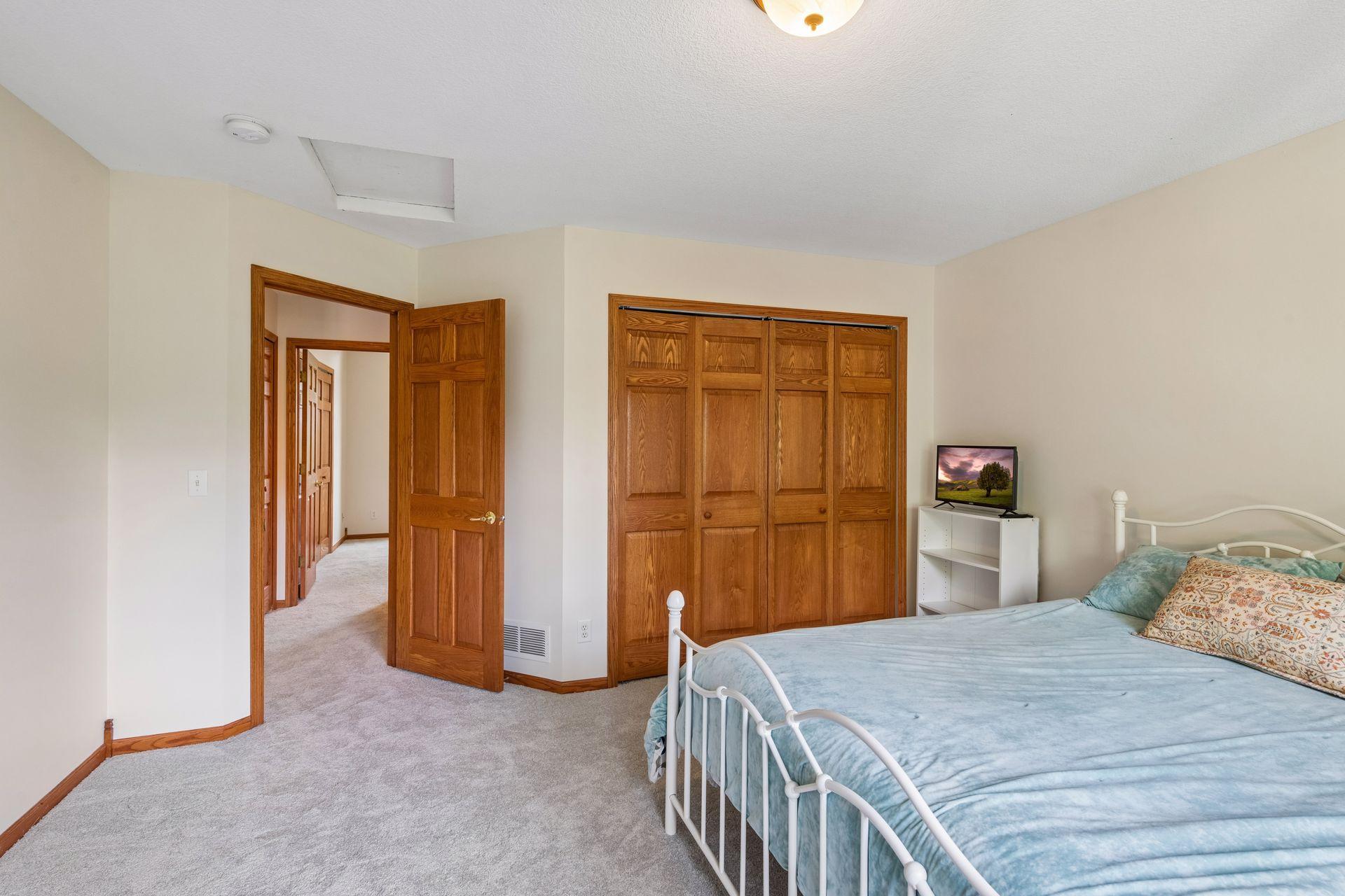 13426 Excelsior Boulevard Property Photo 49