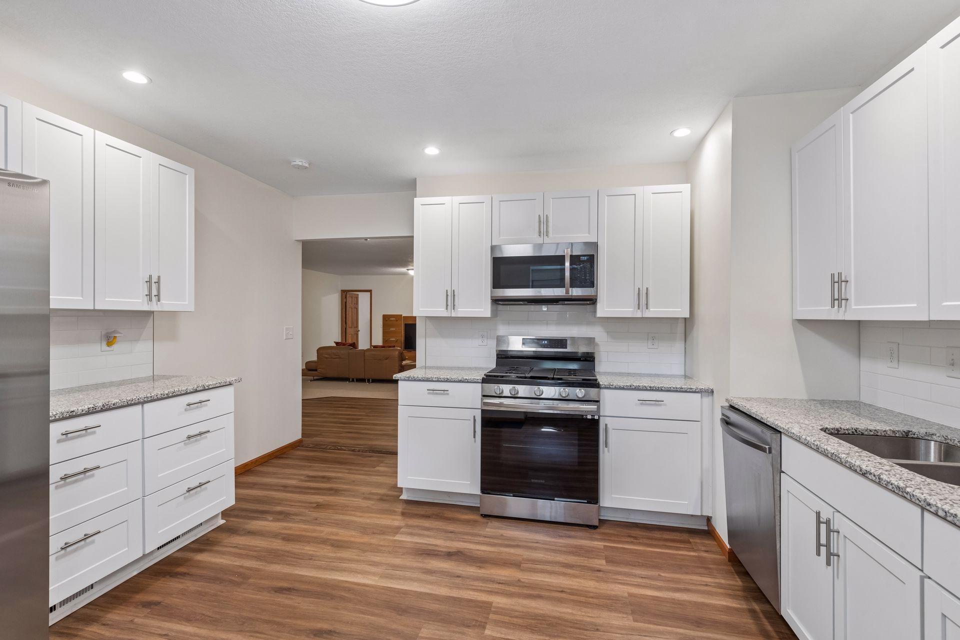 13426 Excelsior Boulevard Property Photo 54