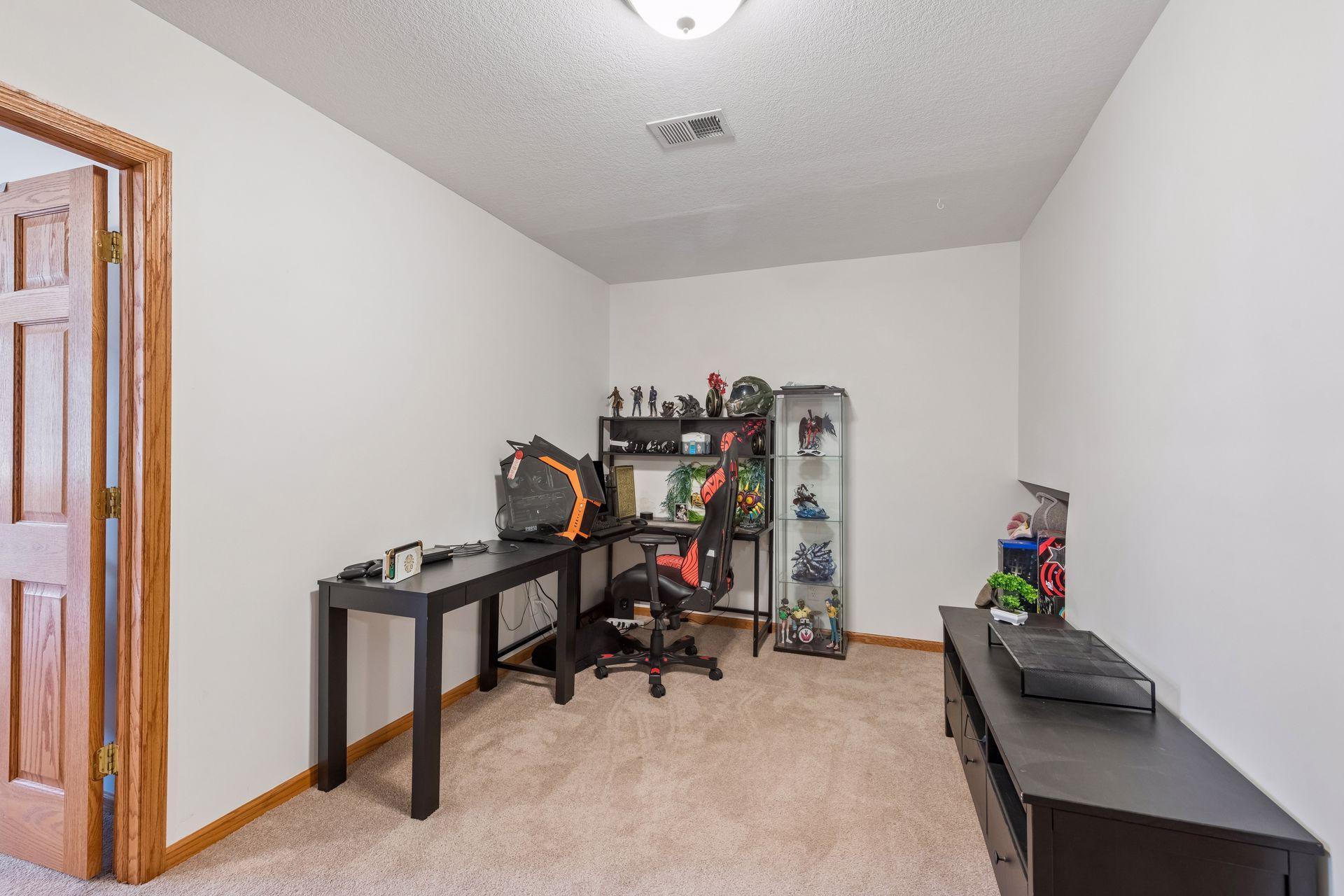 13426 Excelsior Boulevard Property Photo 62