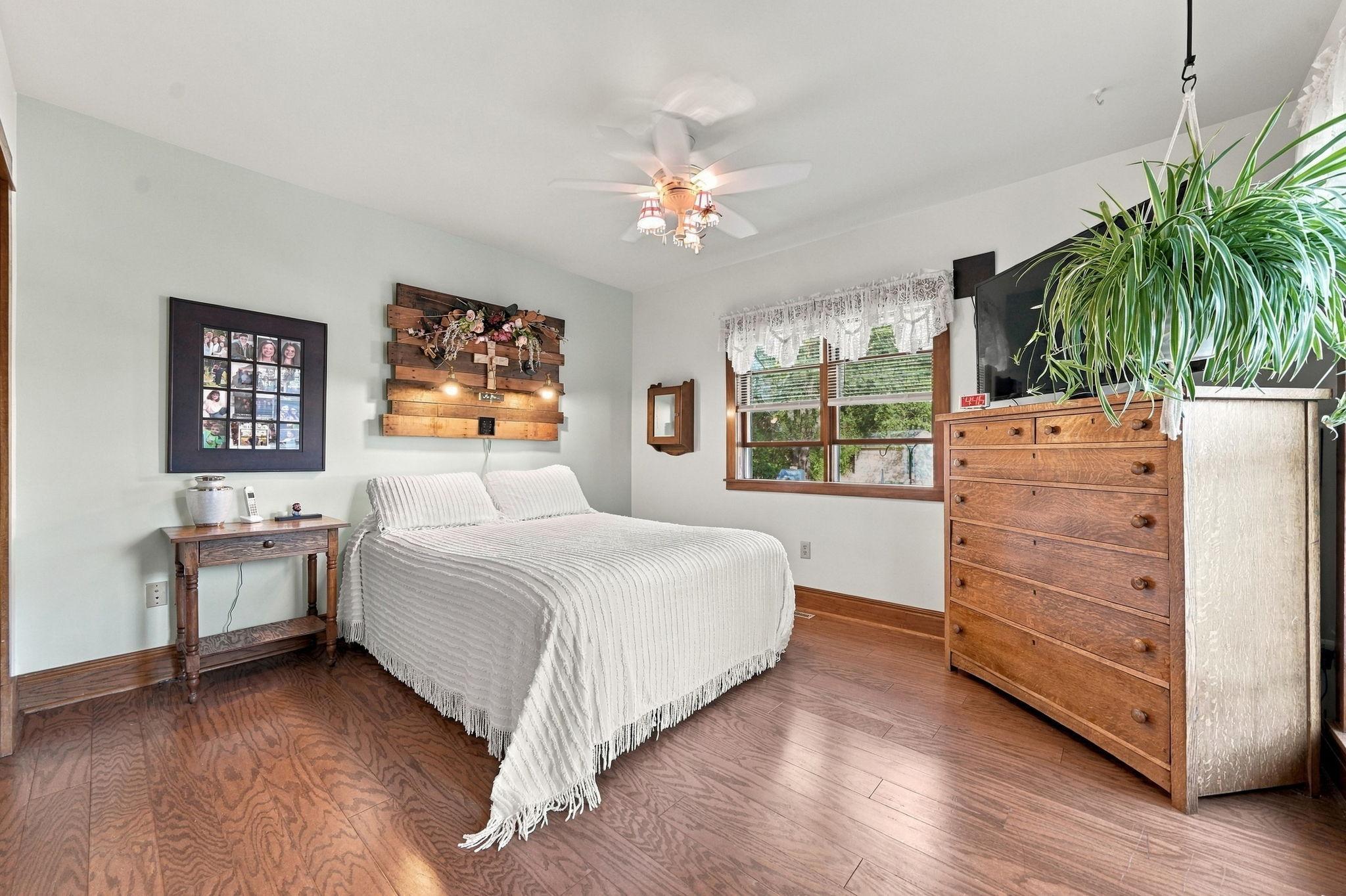 15974 Clayton Avenue E Property Photo 26