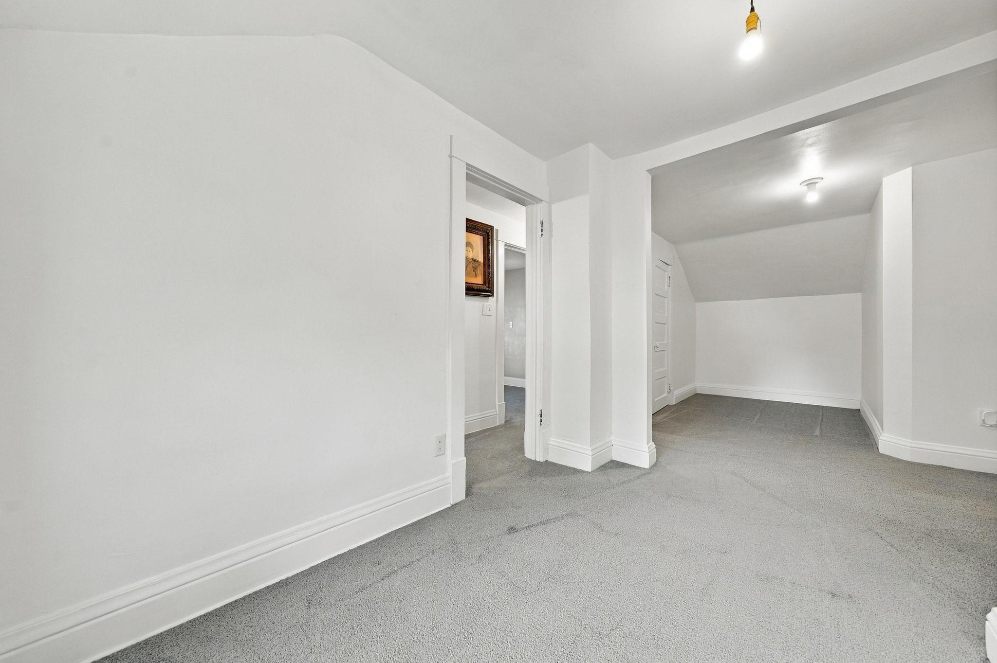 15974 Clayton Avenue E Property Photo 27