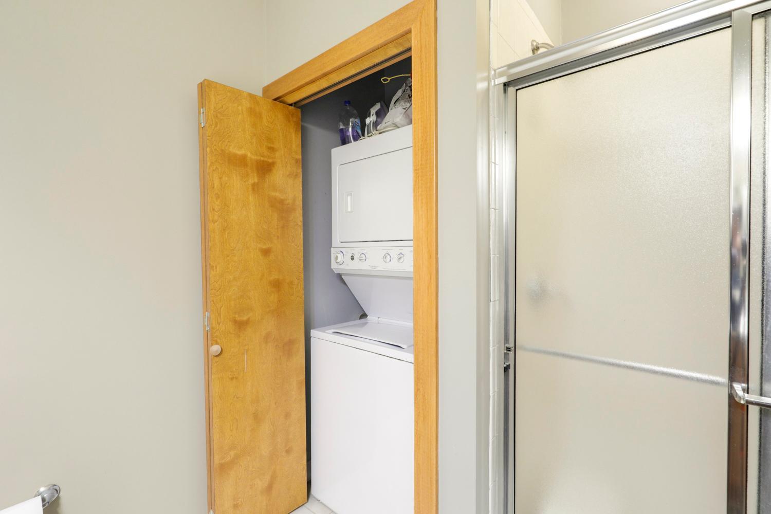 15 E Franklin Avenue 208 Property Photo 16