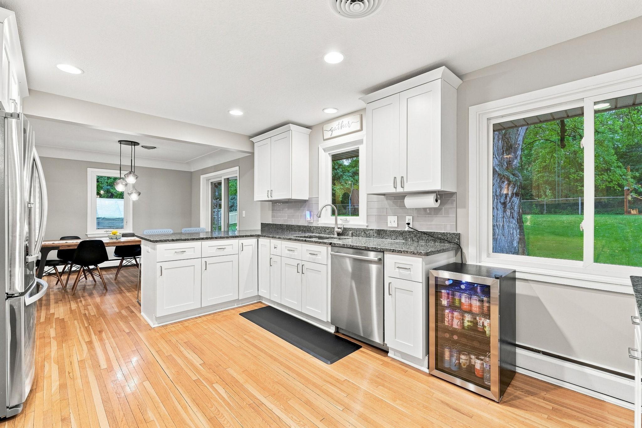 3600 Sunrise Drive E Property Photo 2