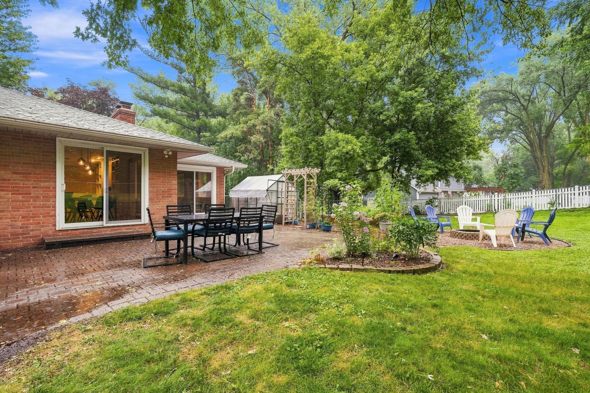 3600 Sunrise Drive E Property Photo 8