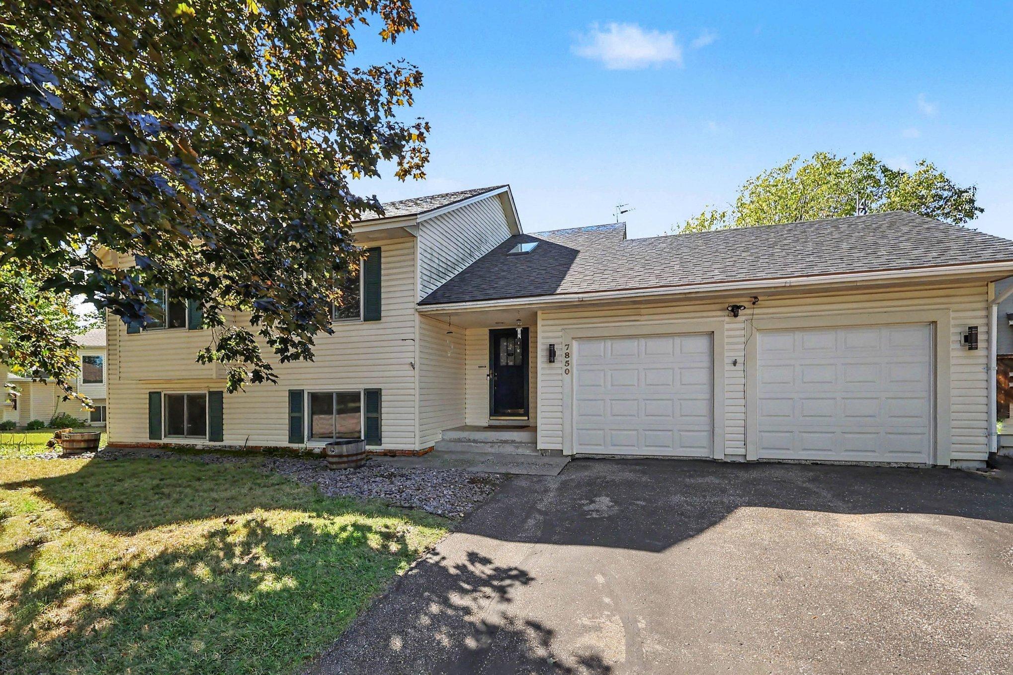 7850 Grinnell Court E Property Photo 2
