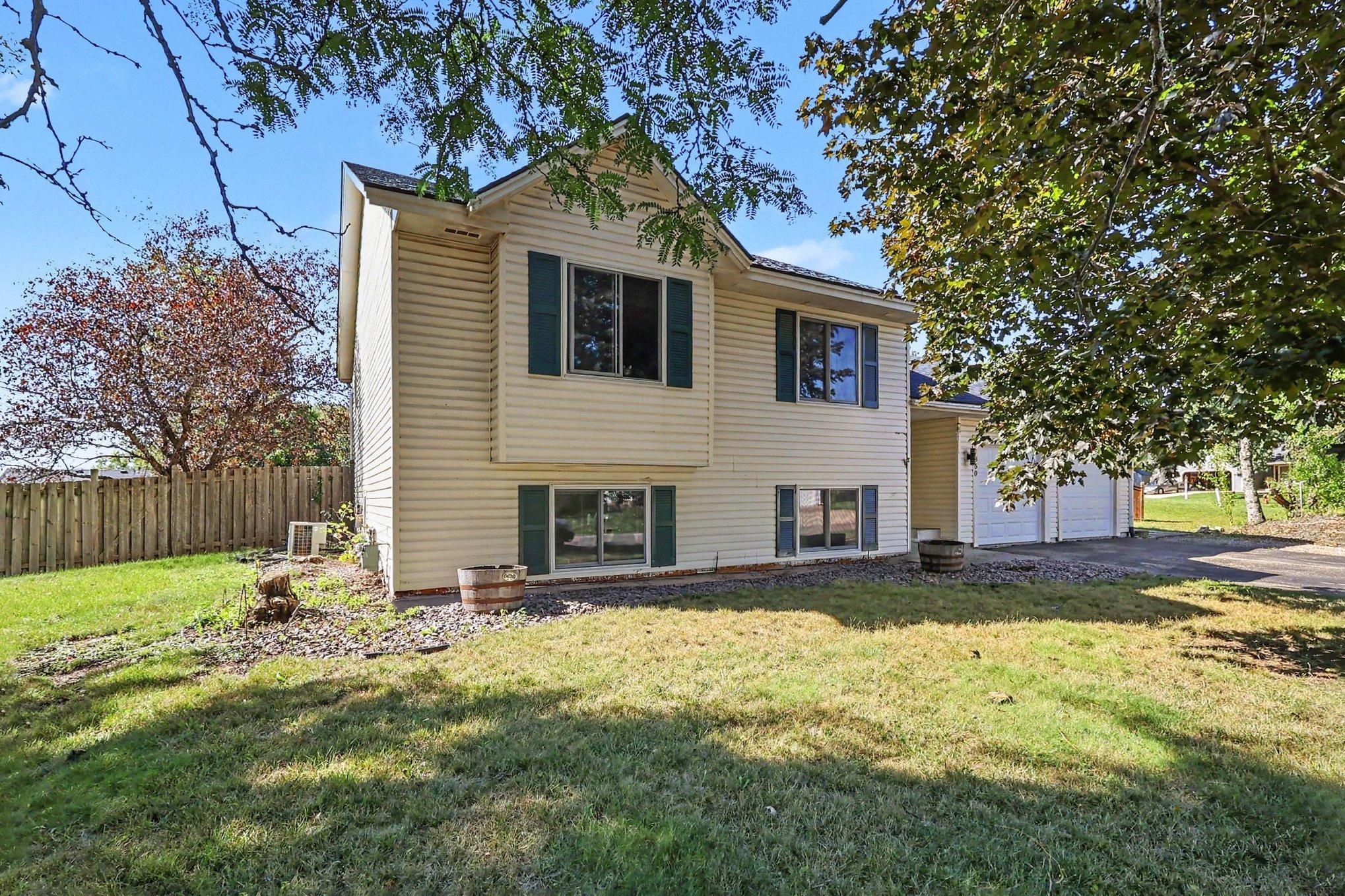 7850 Grinnell Court E Property Photo 3
