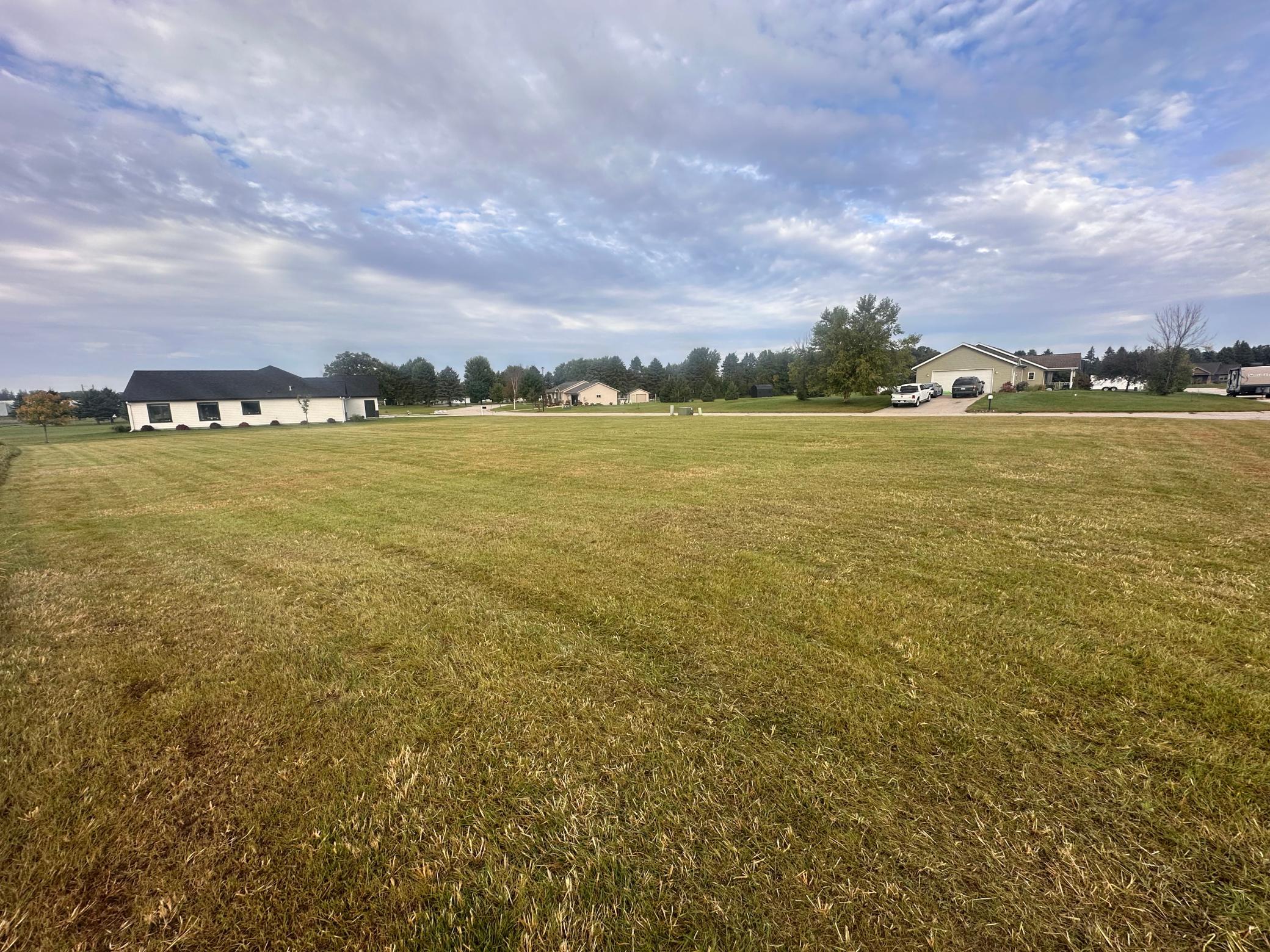 125 Freund Boulevard Property Photo 3