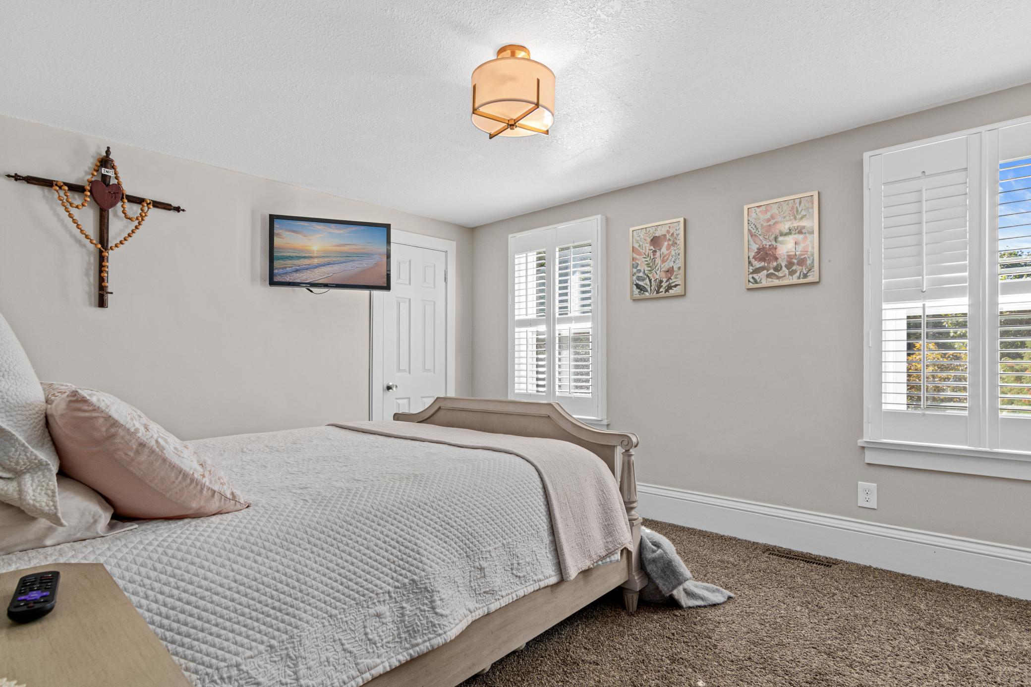 4151 Snelling Avenue Property Photo 4