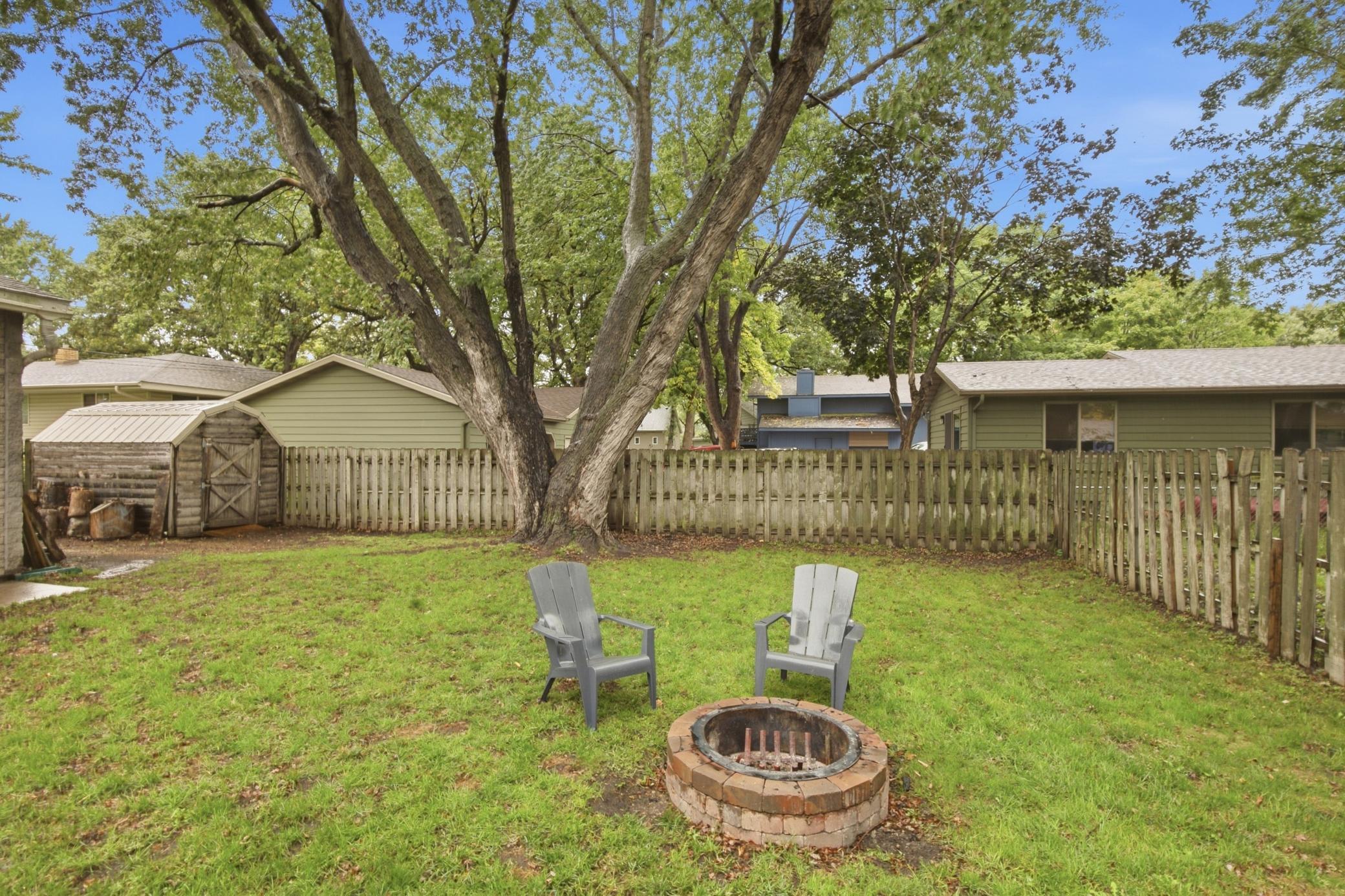 1627 33rd Avenue N Property Photo 4
