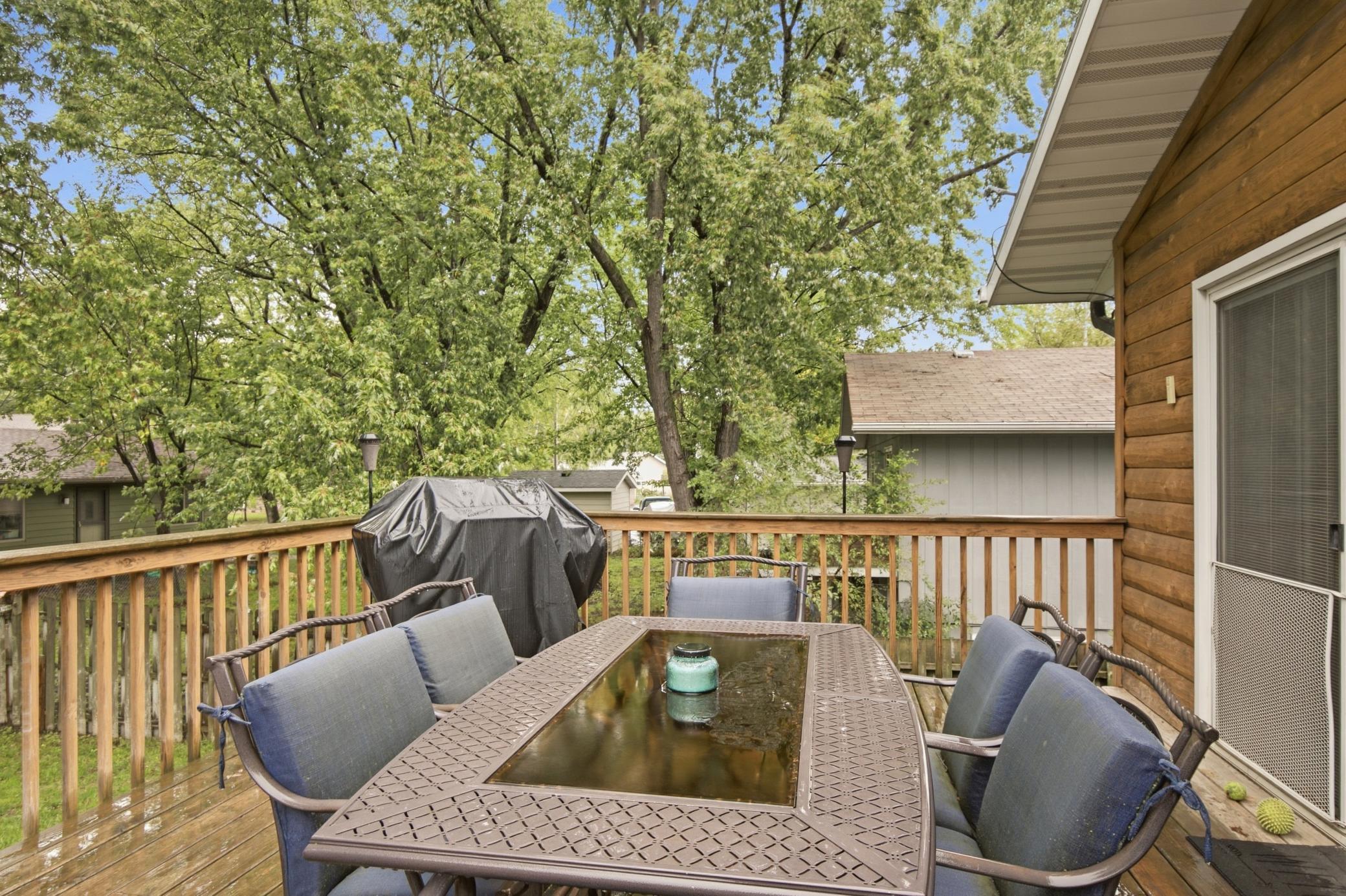 1627 33rd Avenue N Property Photo 7