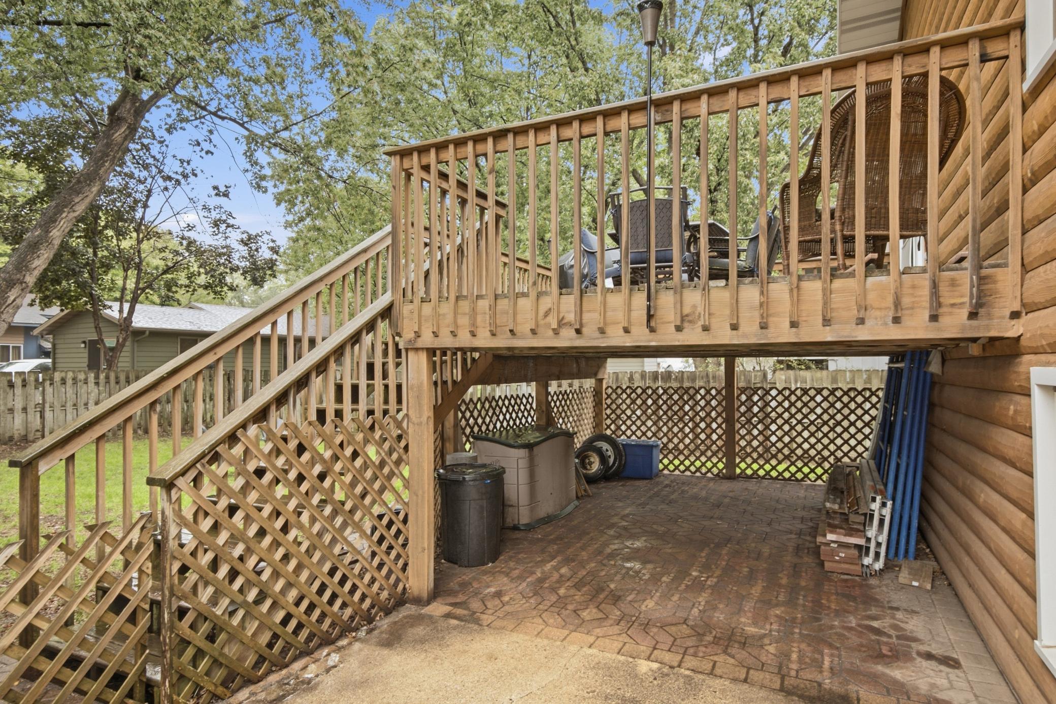 1627 33rd Avenue N Property Photo 8