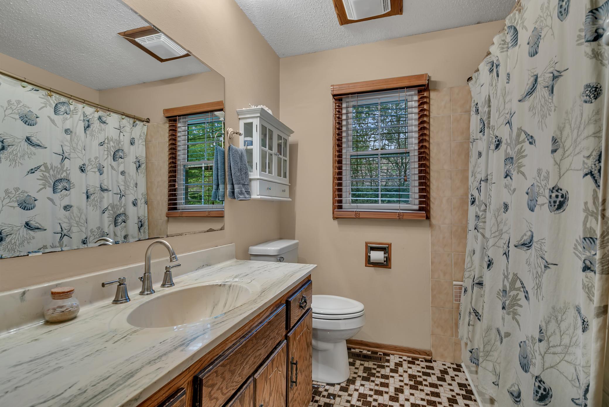 1627 33rd Avenue N Property Photo 18
