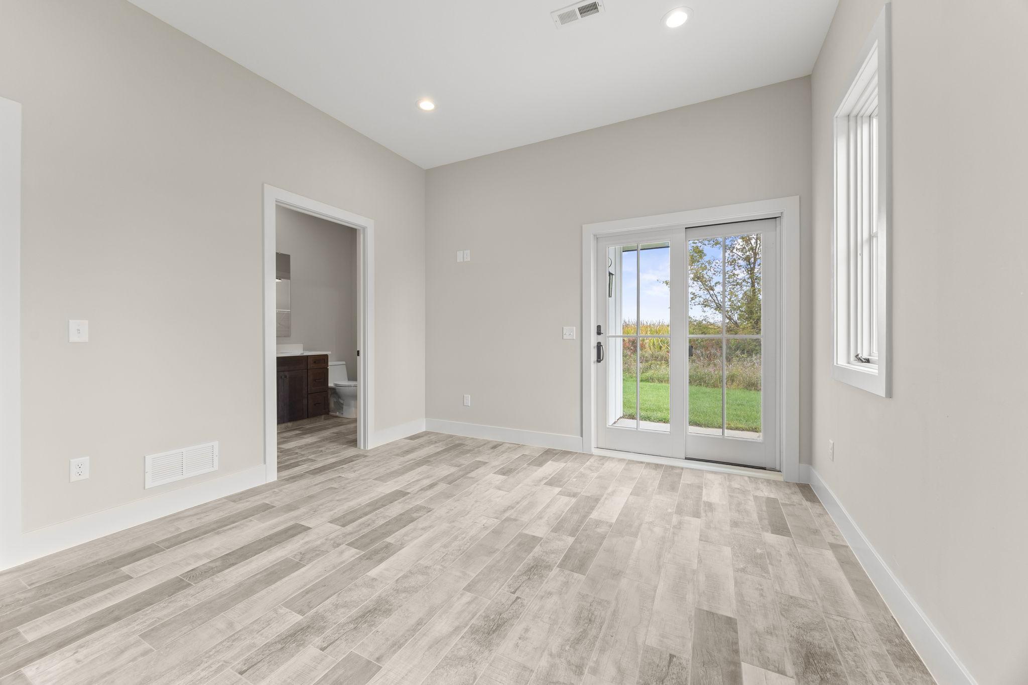 8800 Grace Lane N Property Photo 23