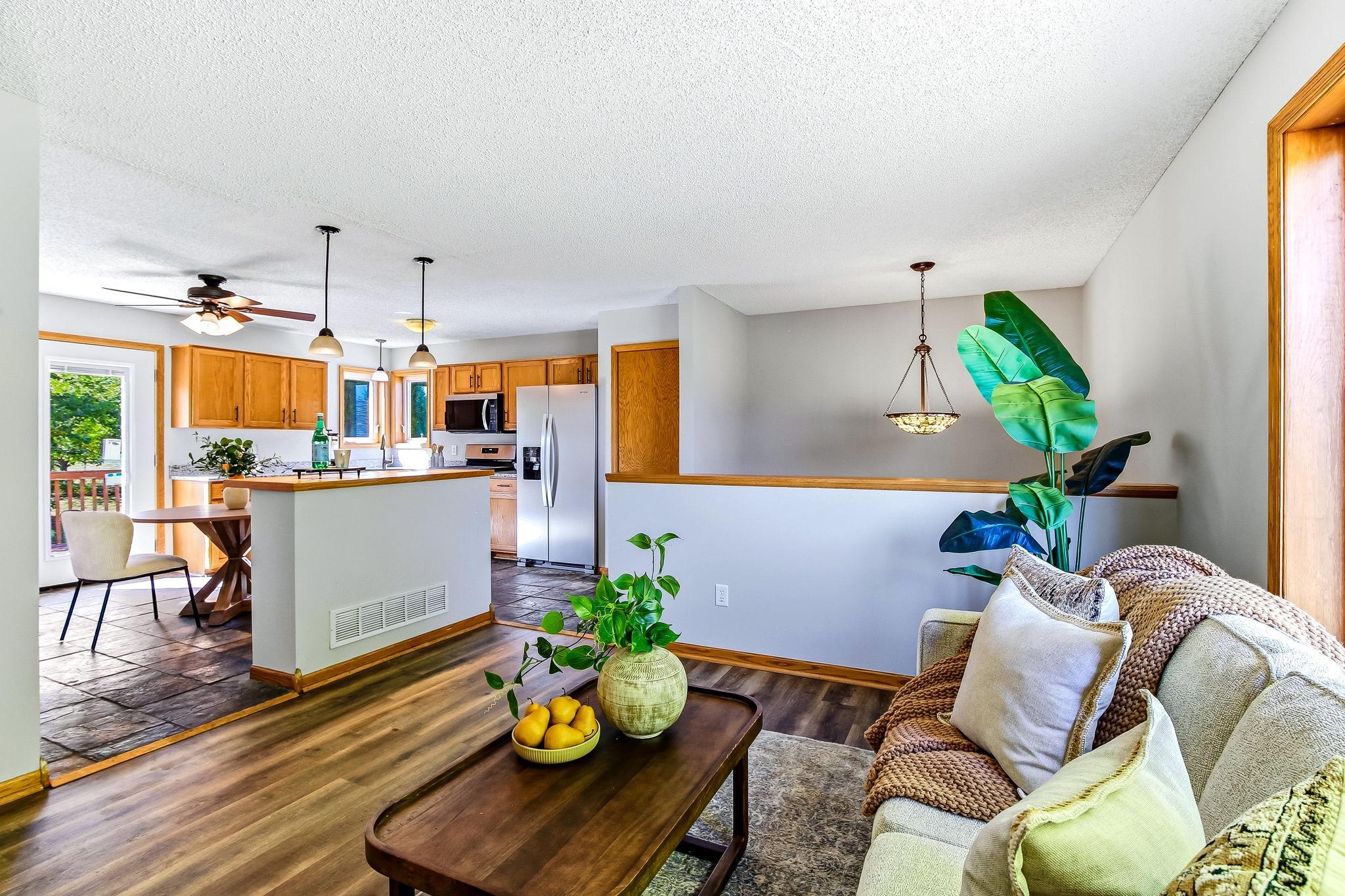 332 Orchard Parkway W Property Photo 1