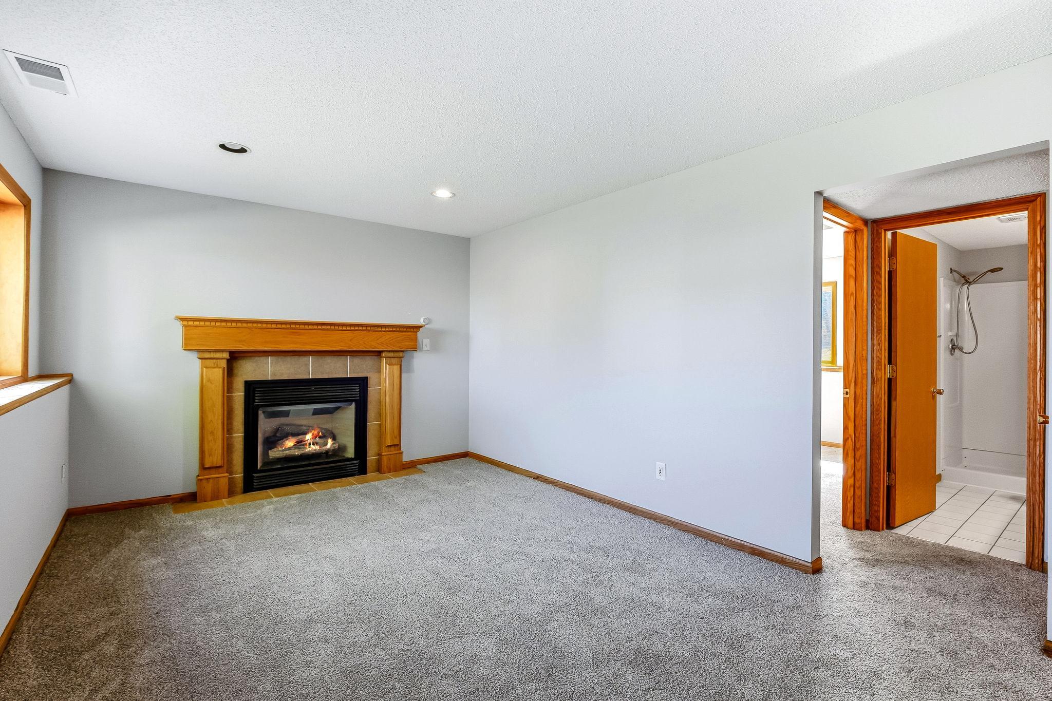 332 Orchard Parkway W Property Photo 15