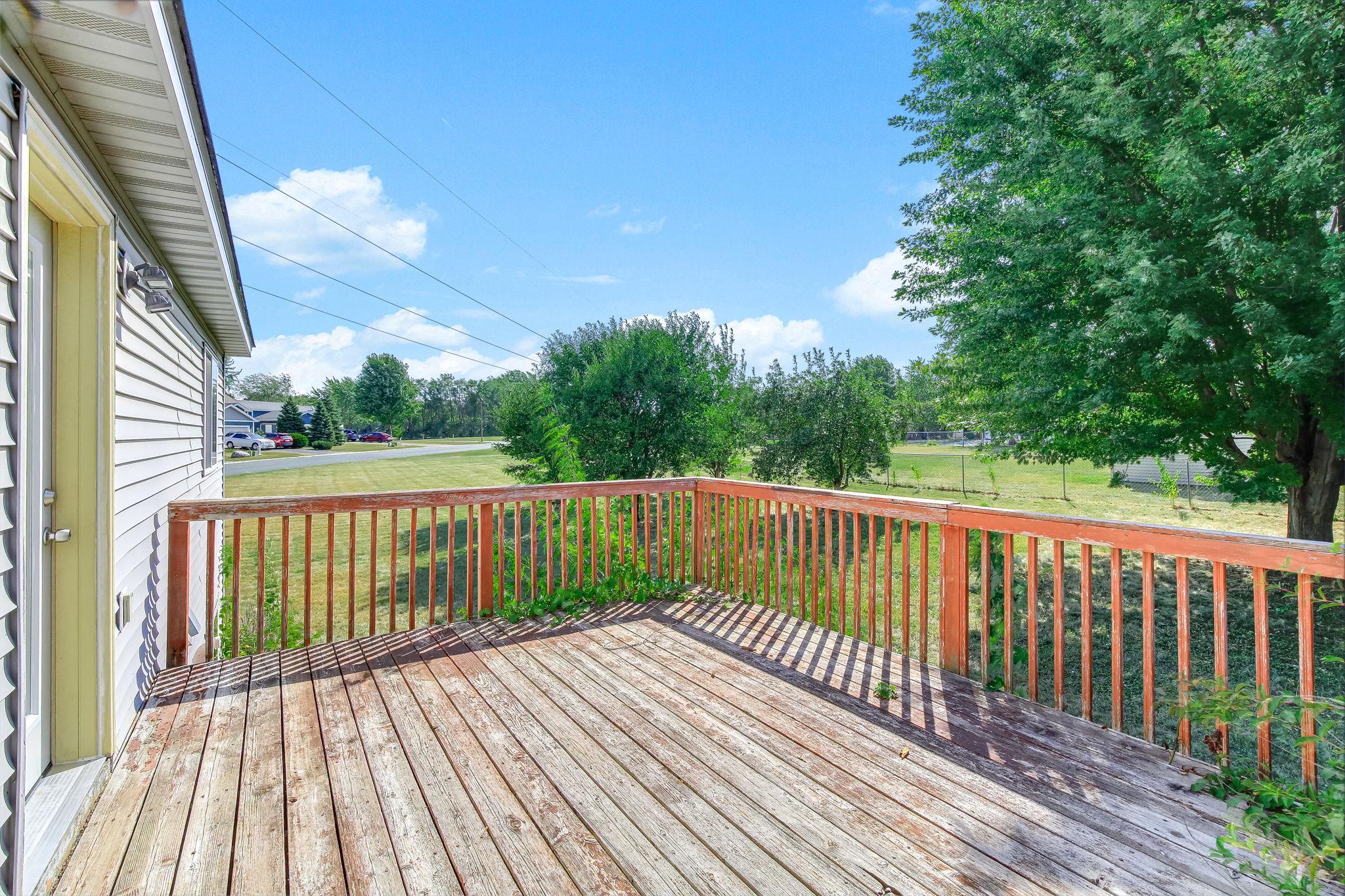 332 Orchard Parkway W Property Photo 22